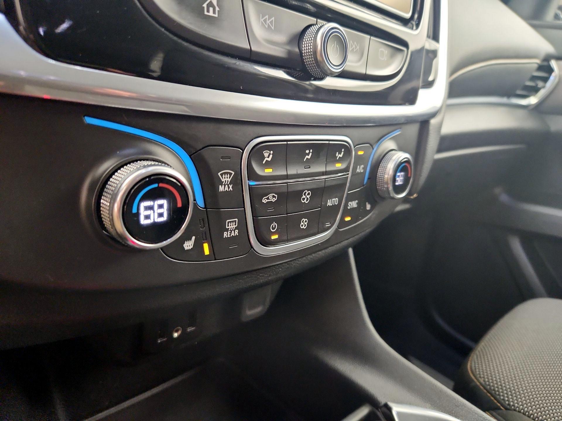 Thumbnail: 2019 Chevrolet Traverse - 16