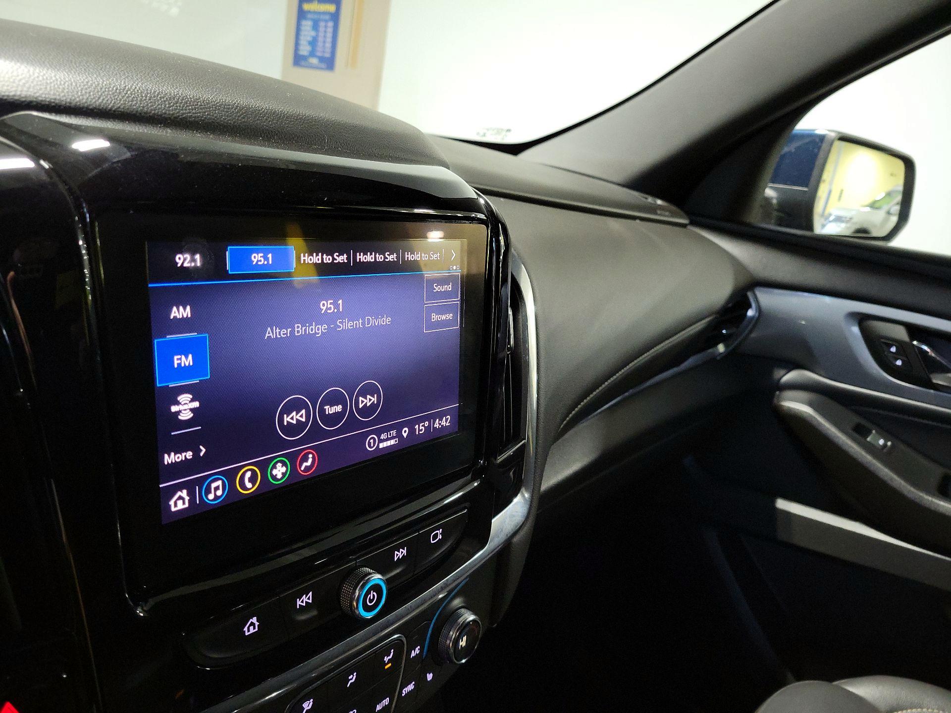 Thumbnail: 2023 Chevrolet Traverse - 13