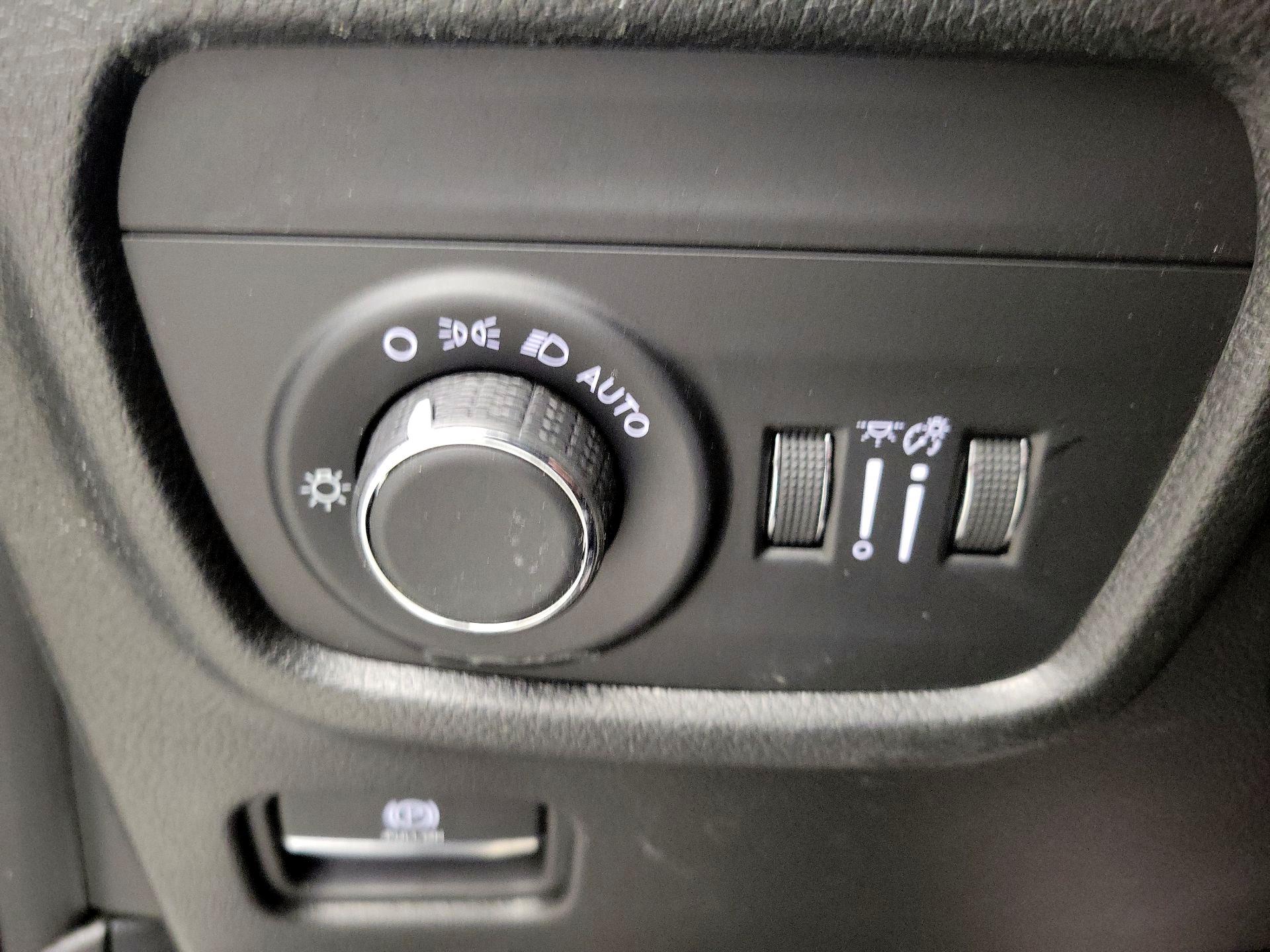 Thumbnail: 2023 Jeep Grand Cherokee L - 13