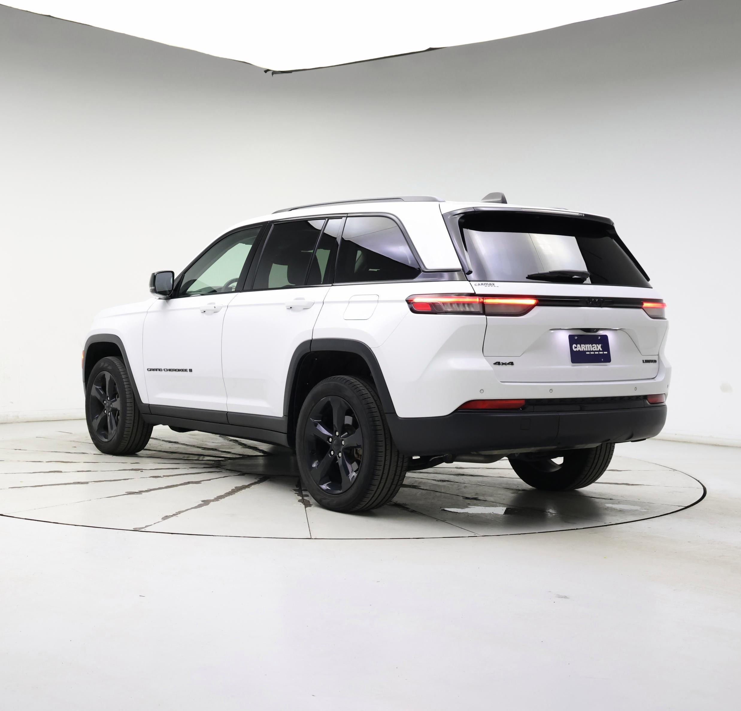Thumbnail: 2023 Jeep Grand Cherokee - 2