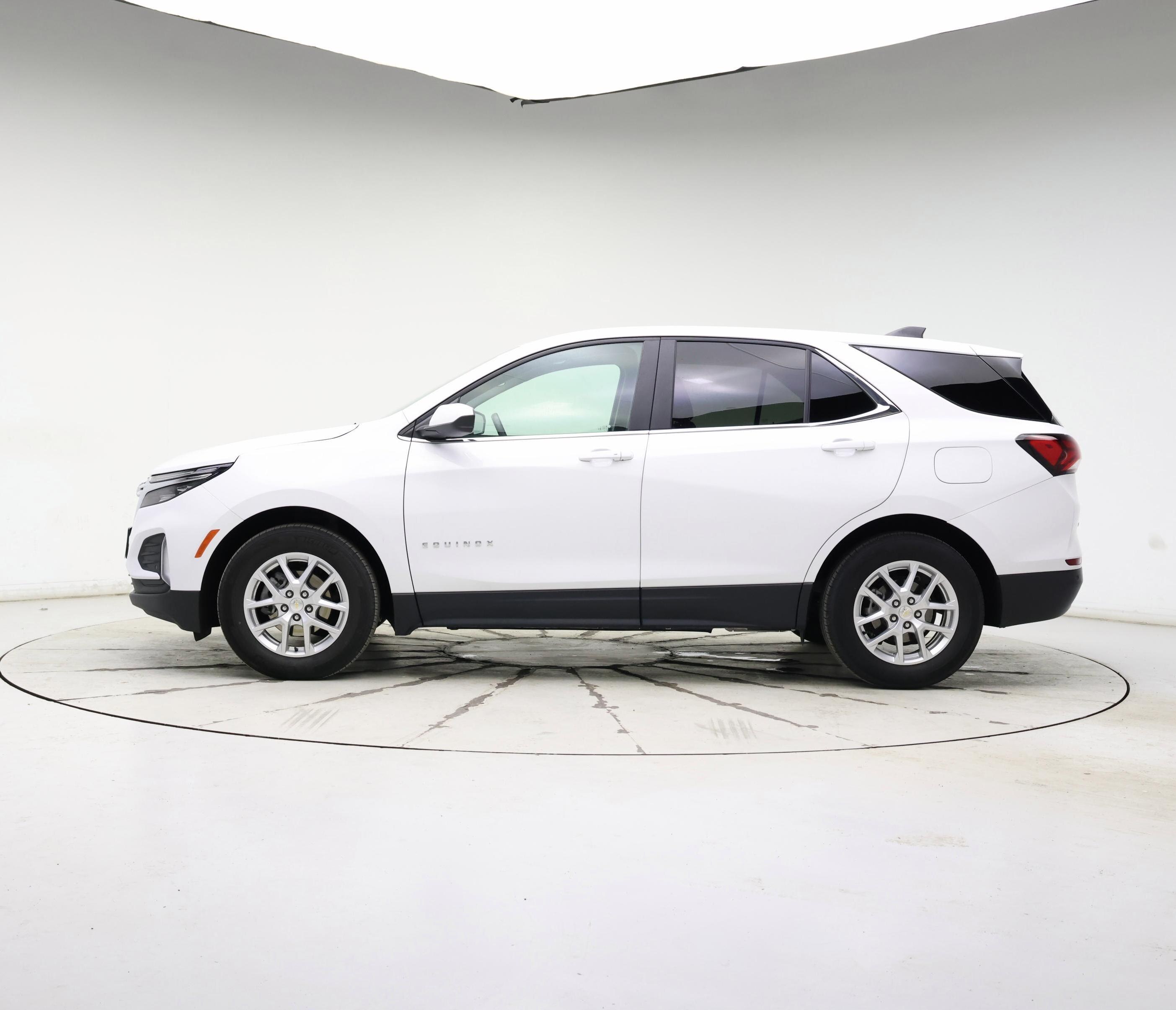 Thumbnail: 2024 Chevrolet Equinox - 3