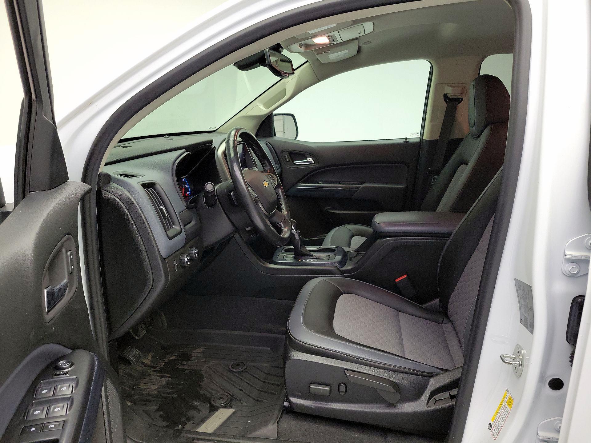 Thumbnail: 2022 Chevrolet Colorado - 11