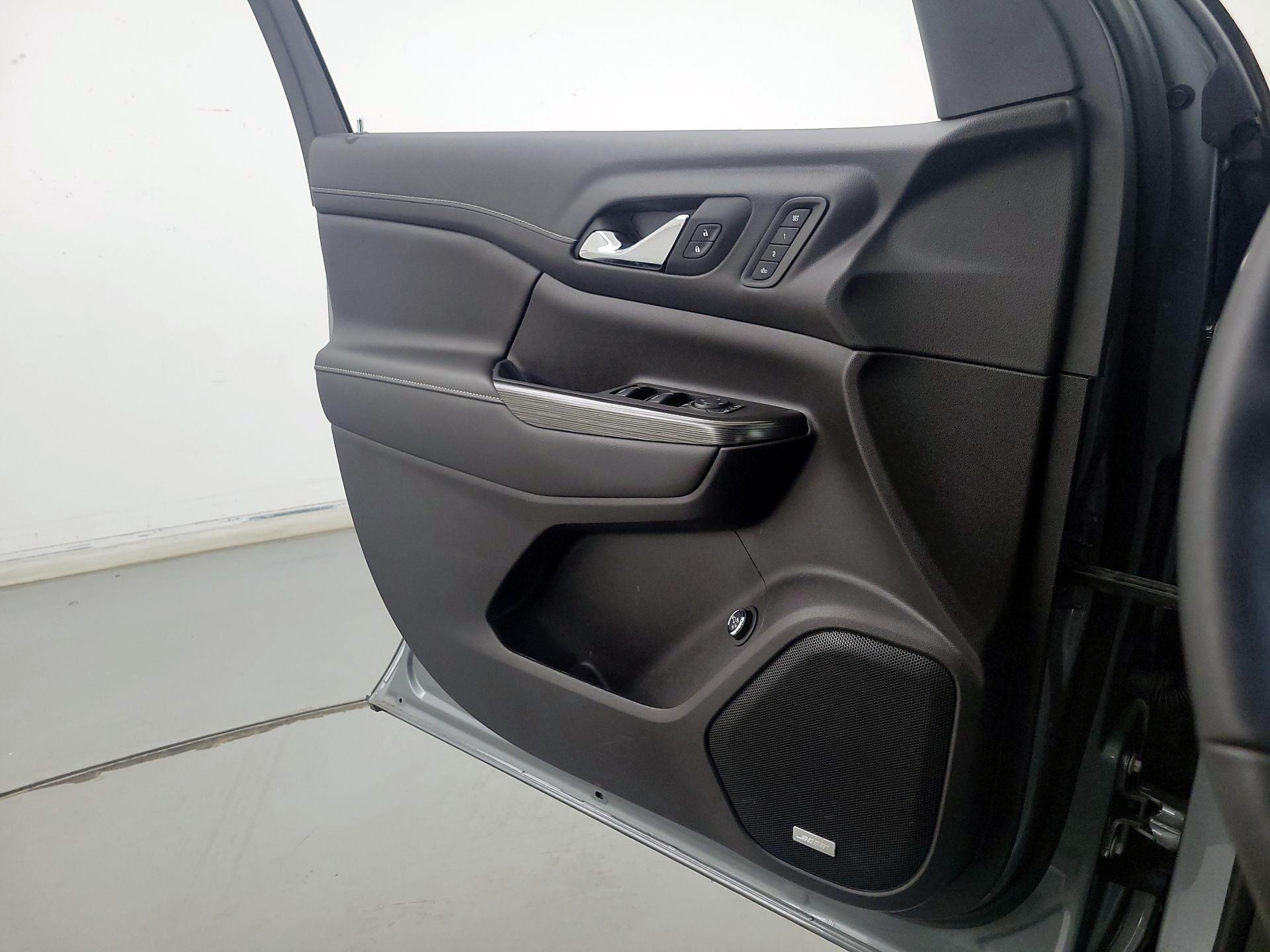 Thumbnail: 2023 GMC Acadia - 12