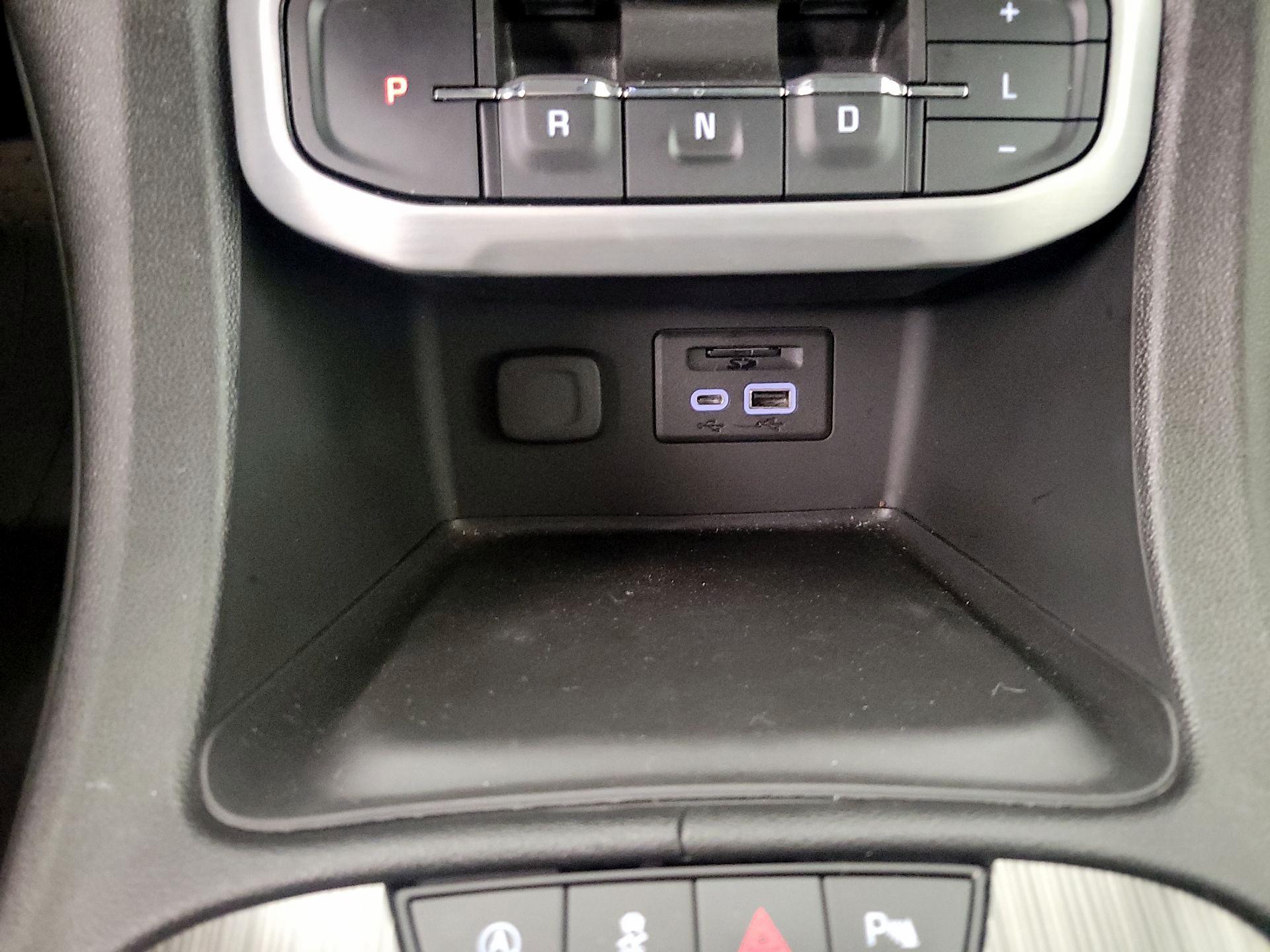 Thumbnail: 2023 GMC Acadia - 19