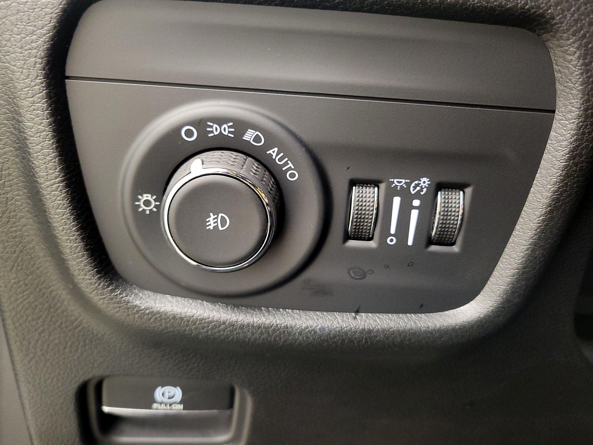 Thumbnail: 2023 Jeep Grand Cherokee - 13