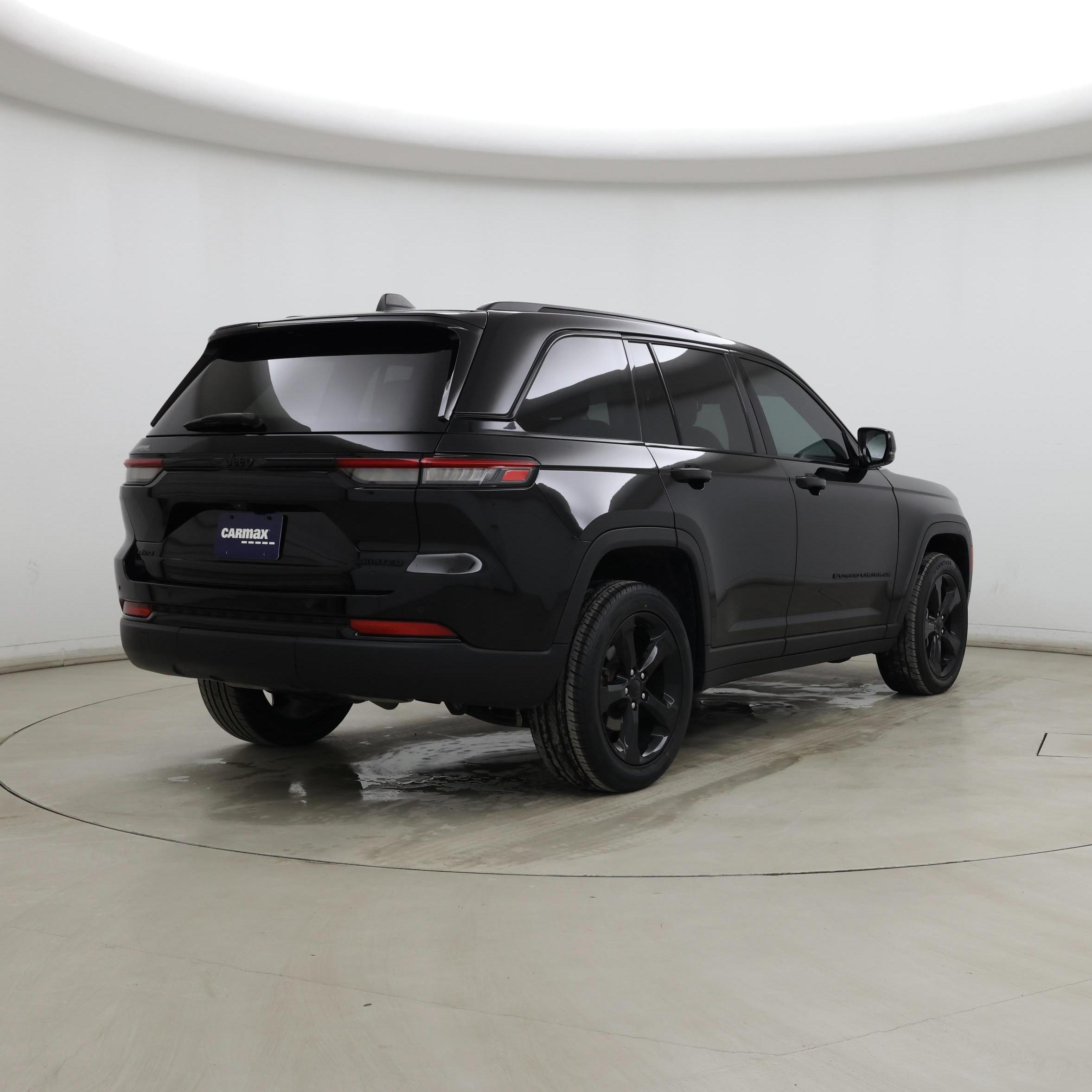 Thumbnail: 2023 Jeep Grand Cherokee - 8