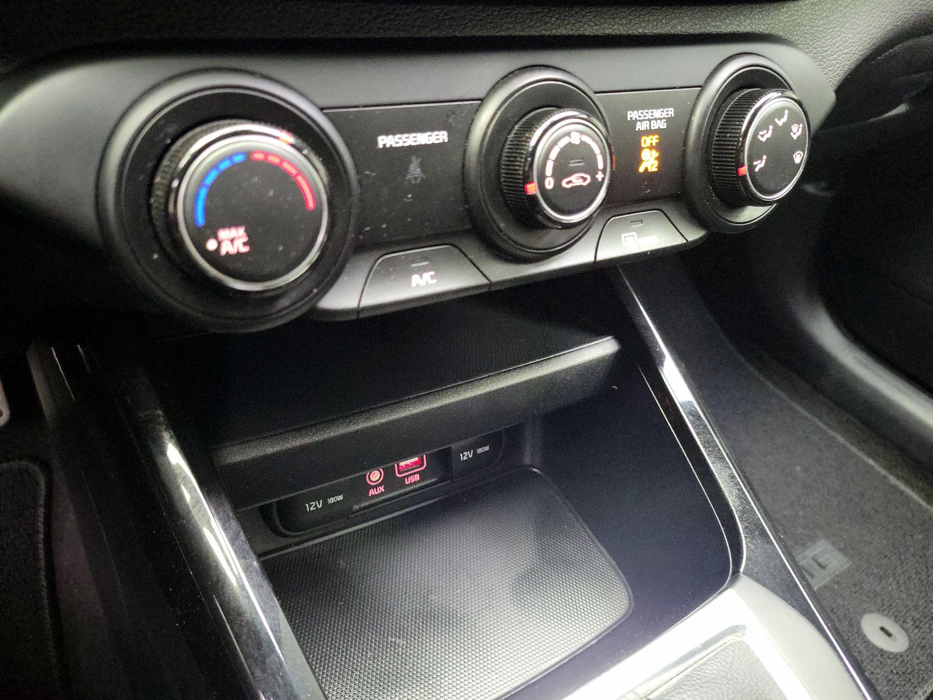 Thumbnail: 2021 Kia Forte - 15