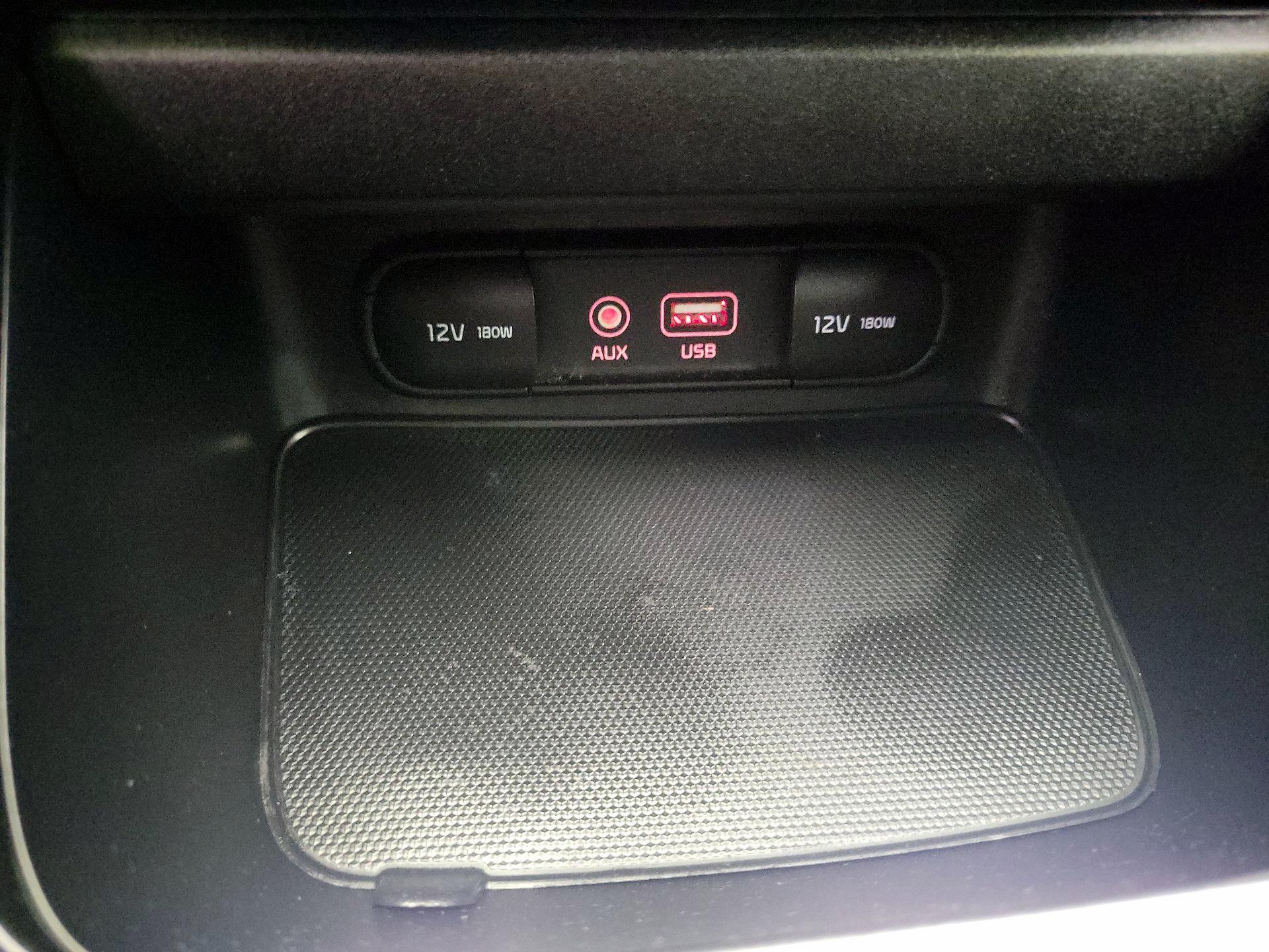 Thumbnail: 2021 Kia Forte - 17