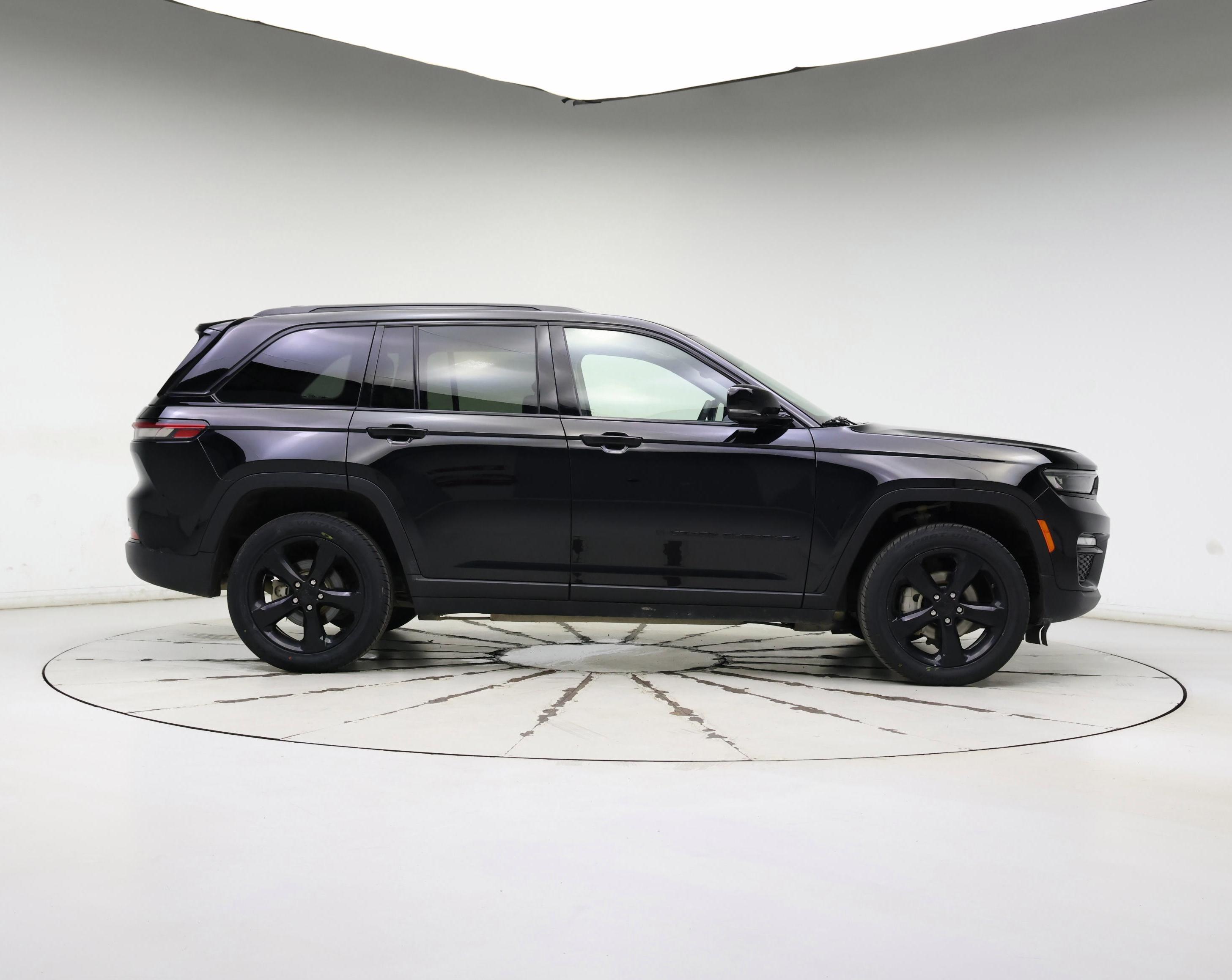 Thumbnail: 2023 Jeep Grand Cherokee - 7