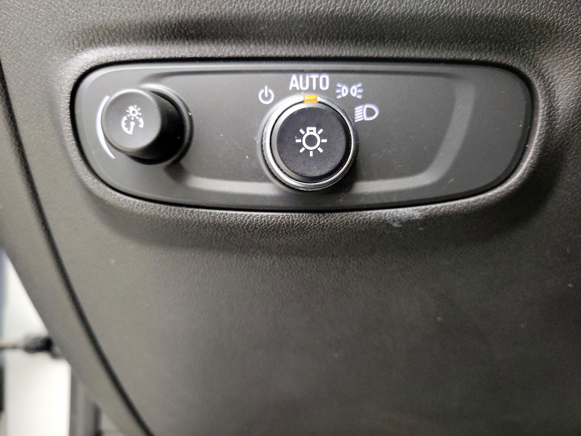 Thumbnail: 2021 Chevrolet Equinox - 13