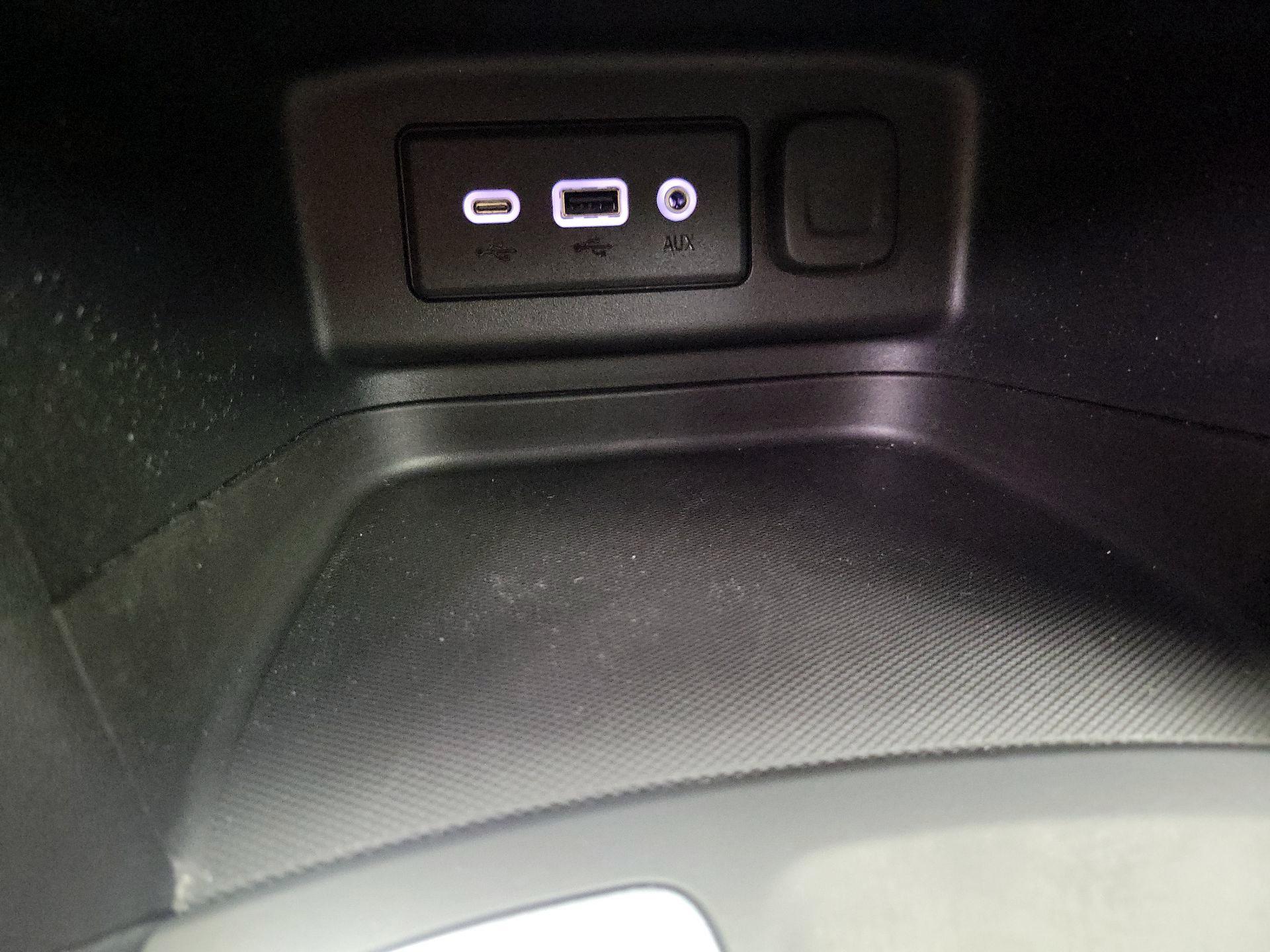 Thumbnail: 2021 Chevrolet Equinox - 18