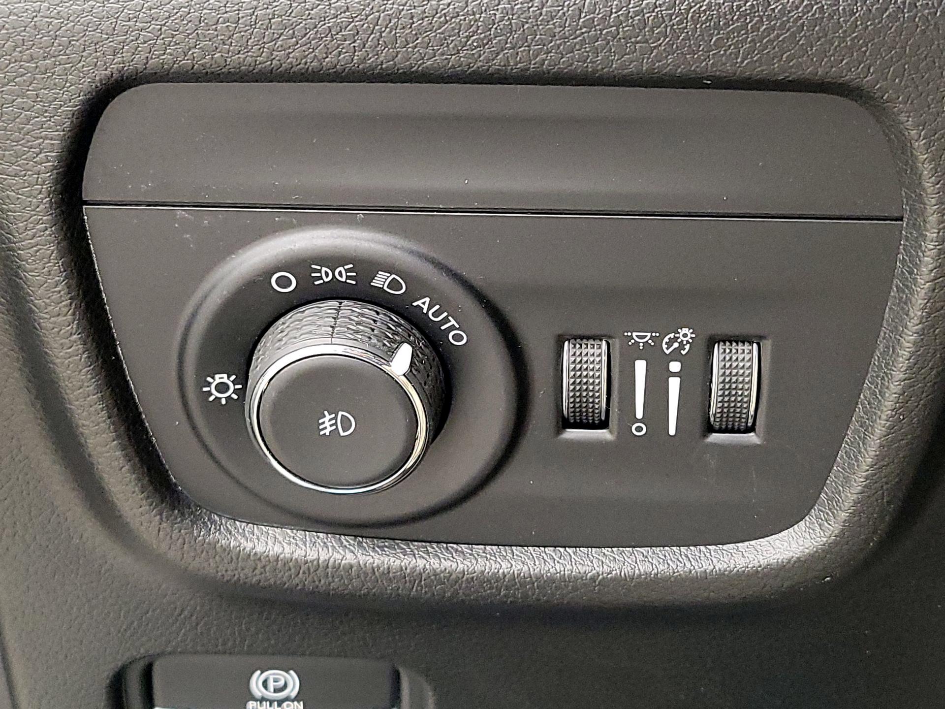 Thumbnail: 2023 Jeep Grand Cherokee - 13