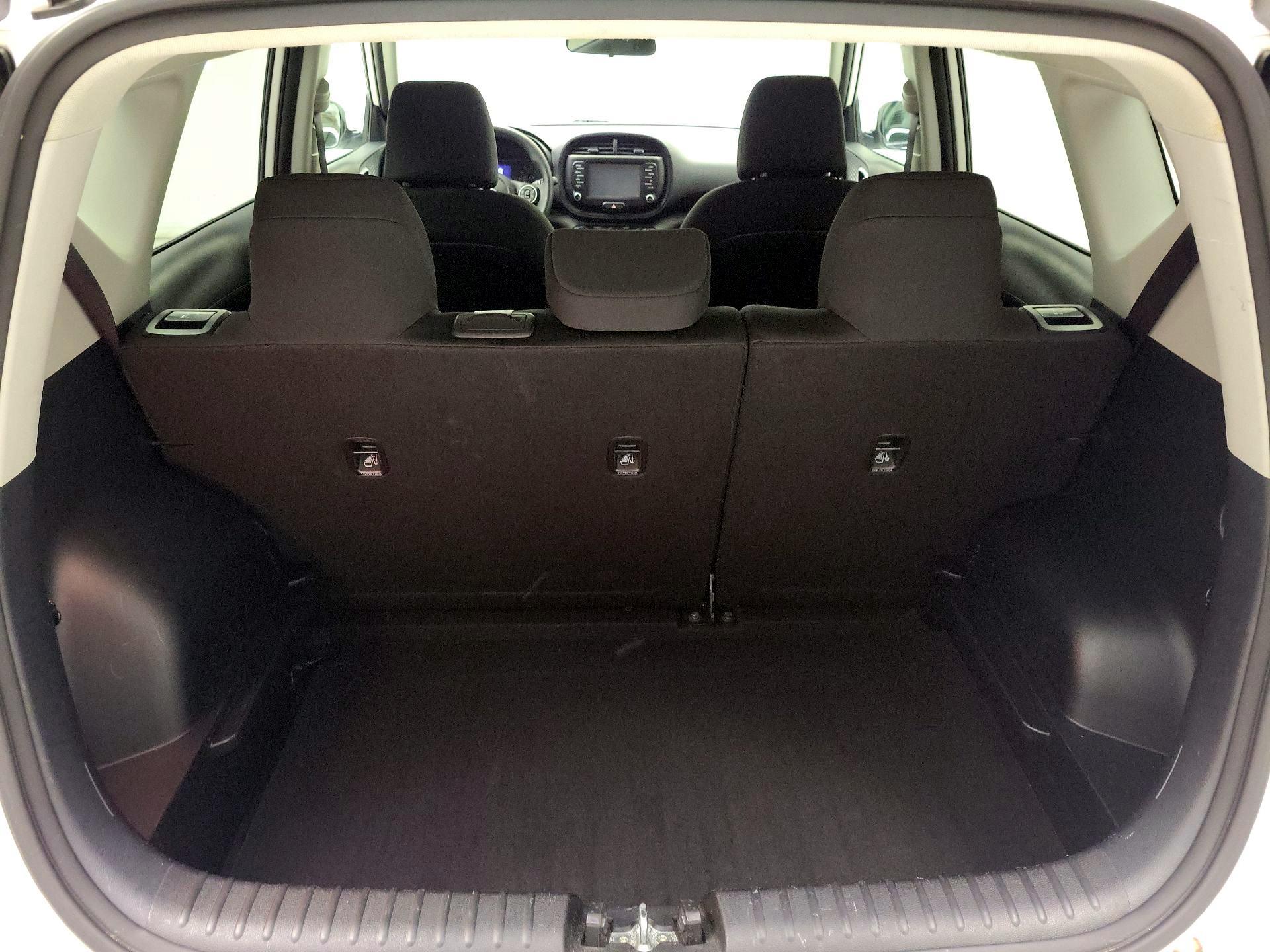 Thumbnail: 2020 Kia Soul - 19