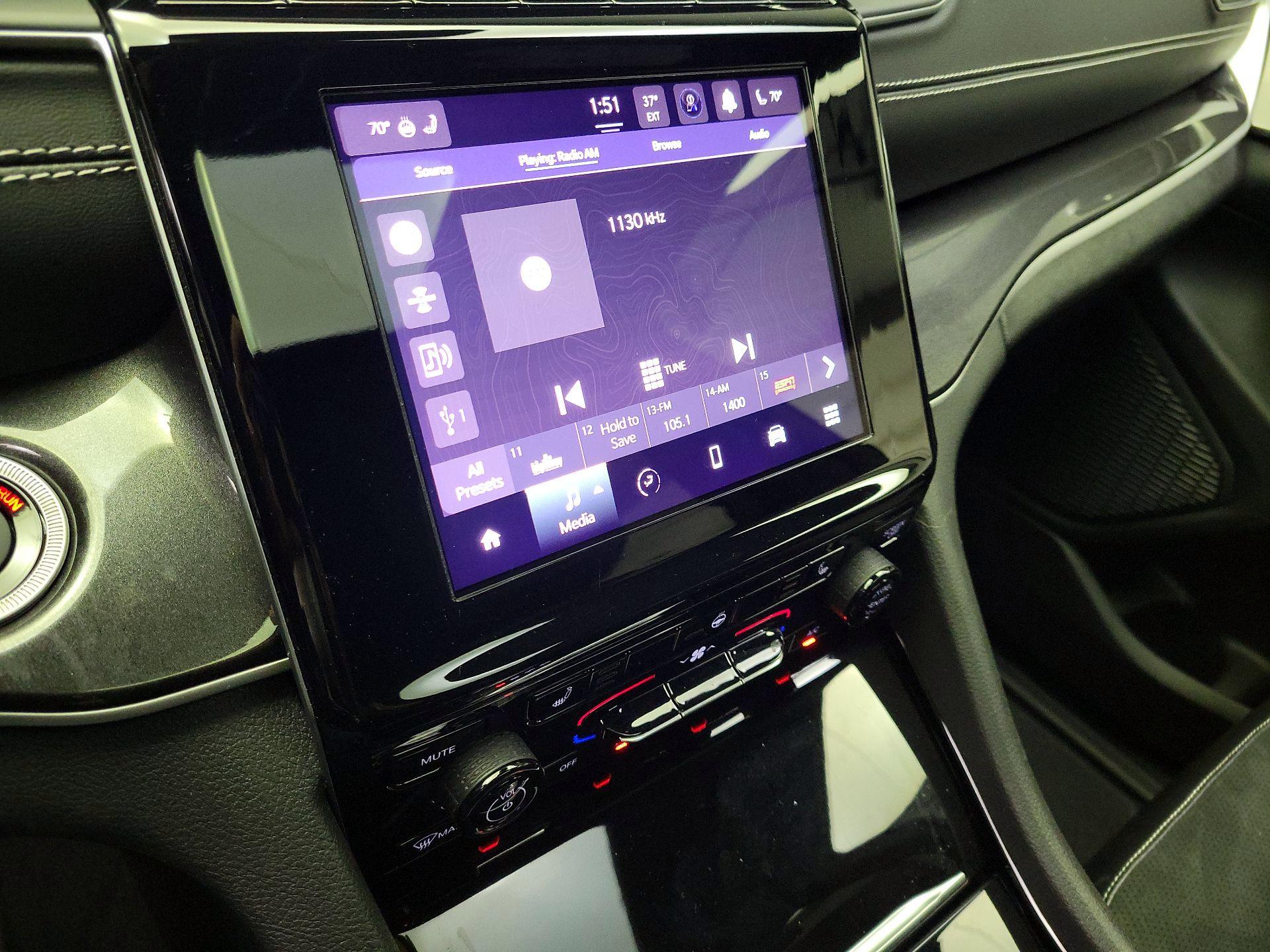 Thumbnail: 2023 Jeep Grand Cherokee - 15