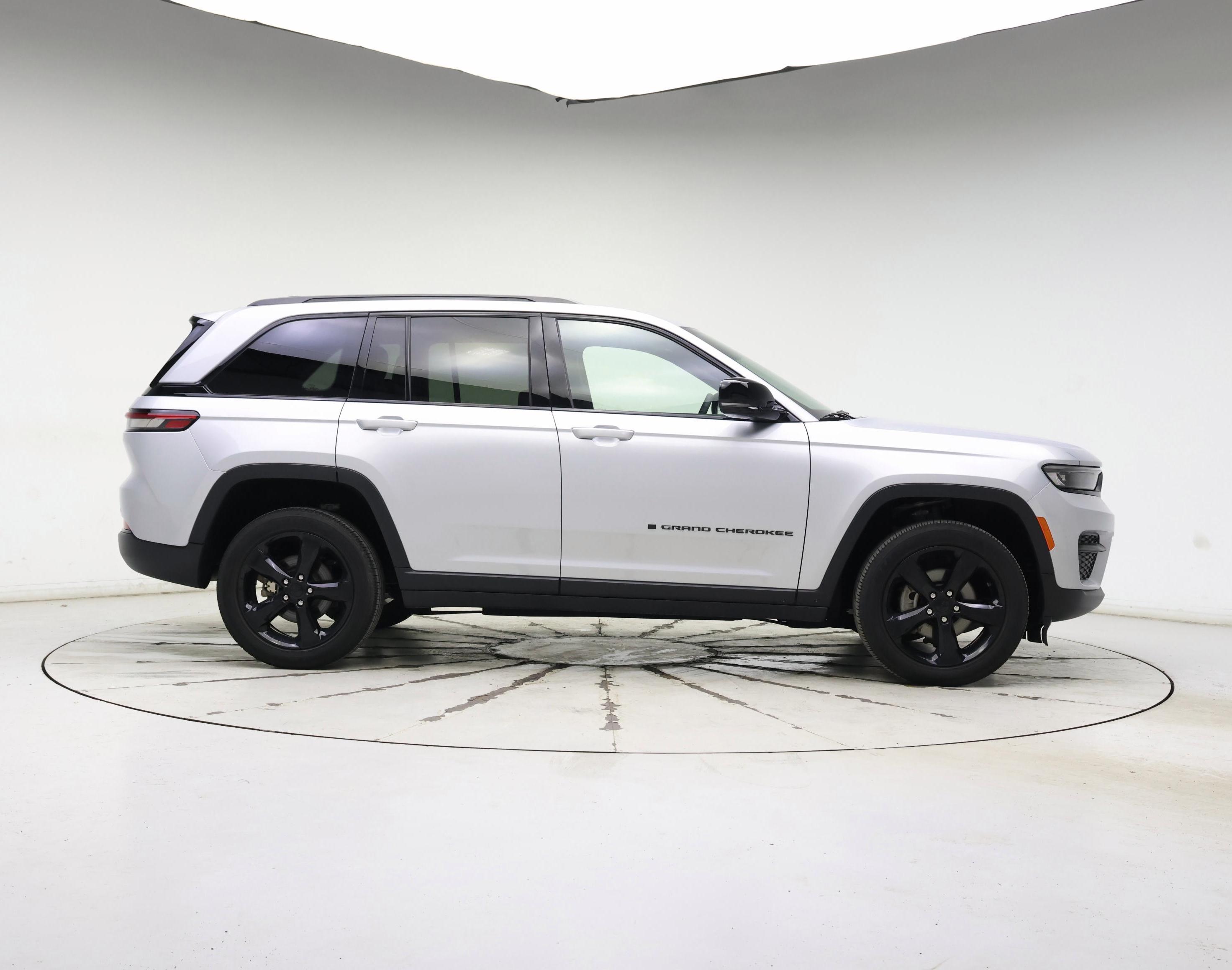 Thumbnail: 2023 Jeep Grand Cherokee - 7