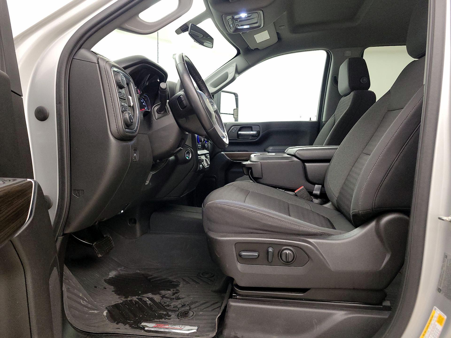 Thumbnail: 2022 Chevrolet Silverado 3500 - 11