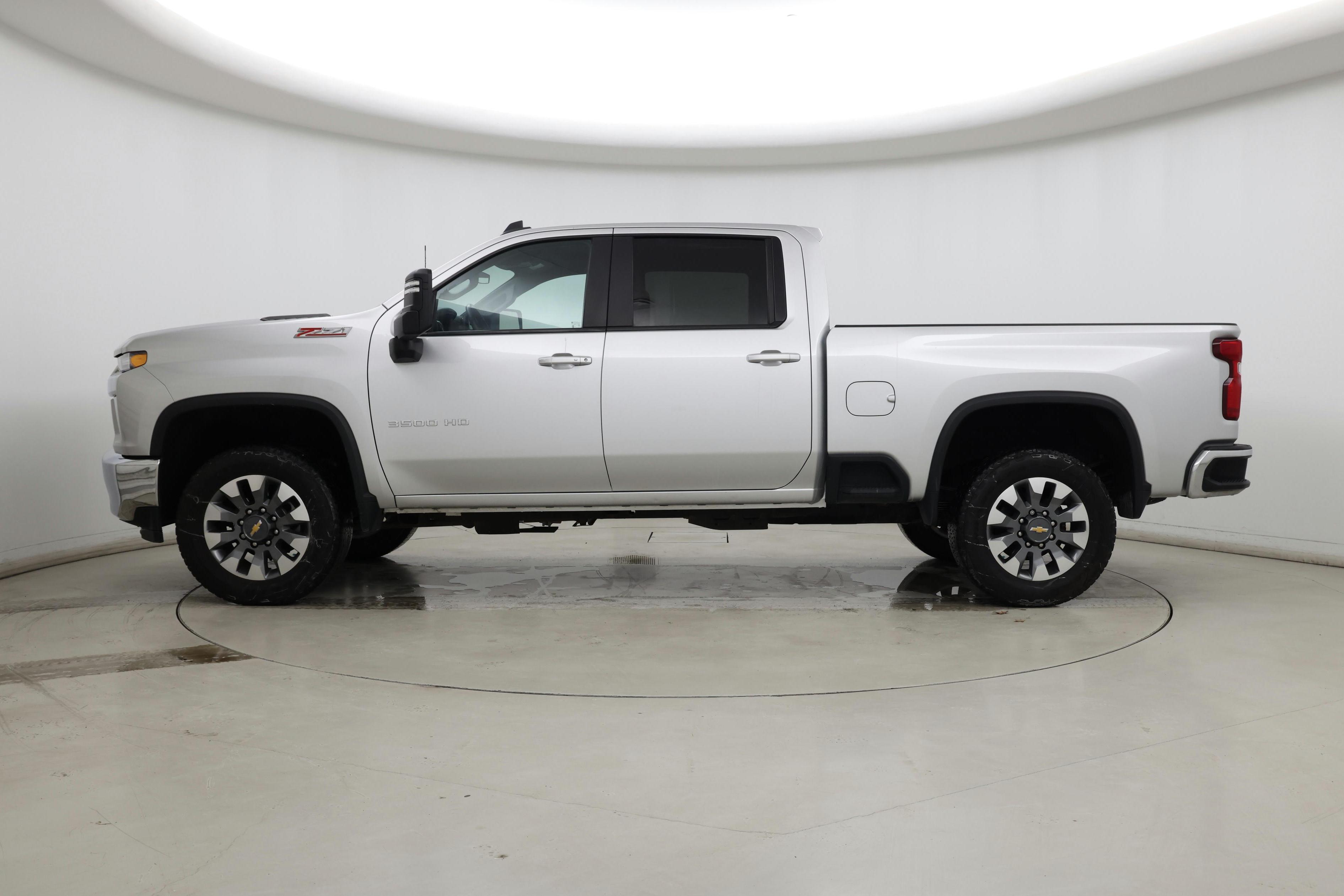 Thumbnail: 2022 Chevrolet Silverado 3500 - 3