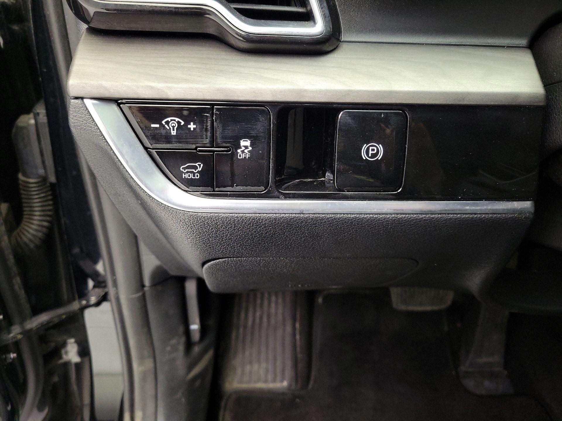 Thumbnail: 2023 Kia Sportage - 13