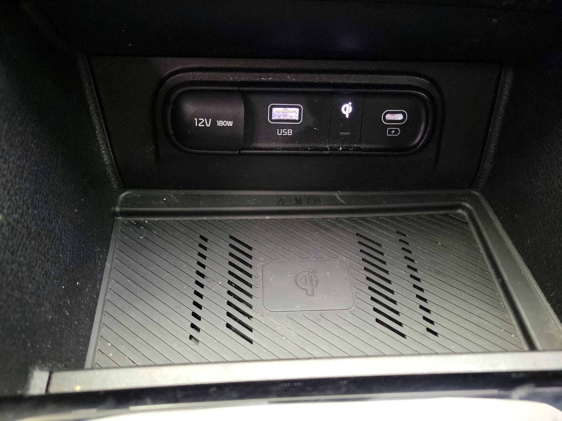 Thumbnail: 2023 Kia Sportage - 19