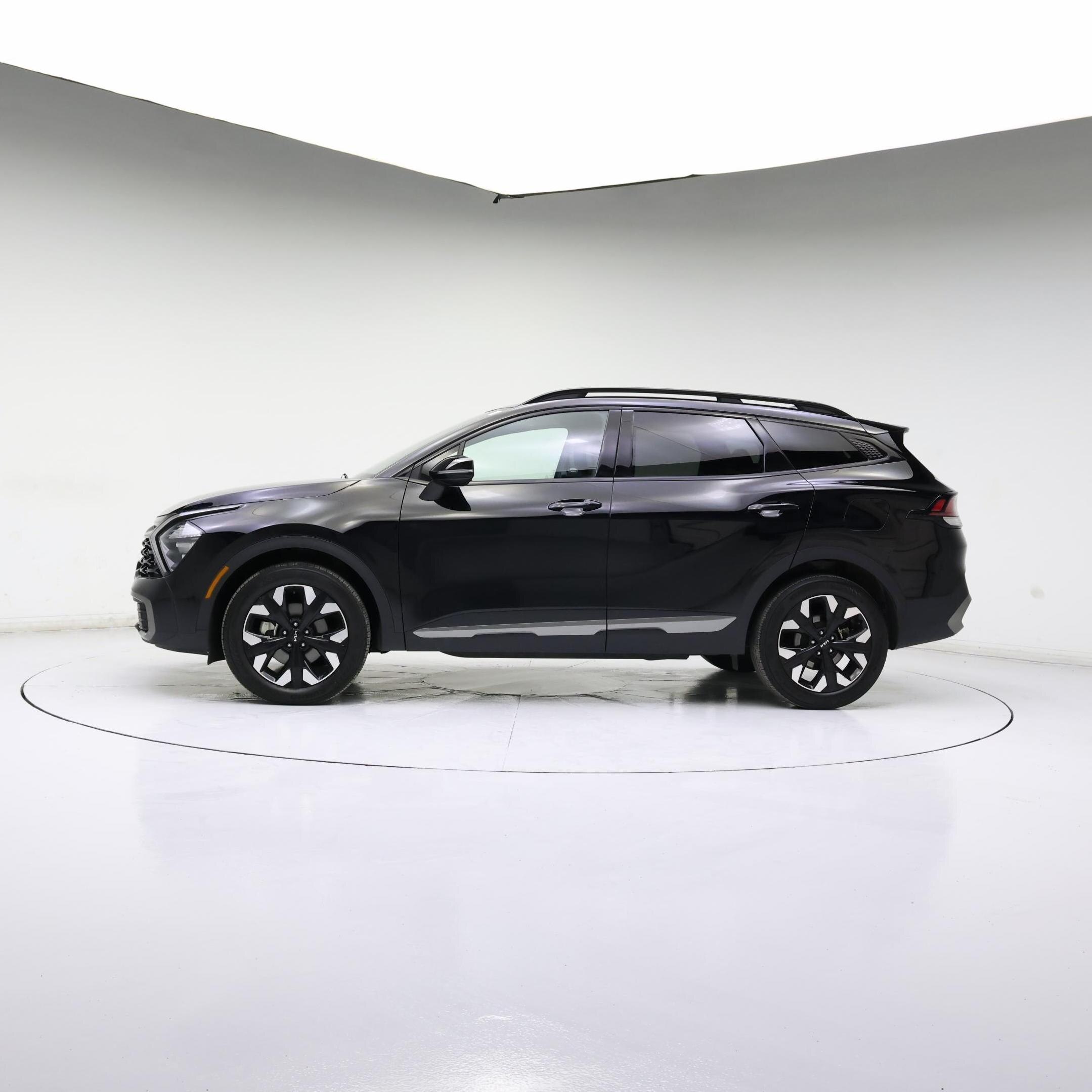 Thumbnail: 2023 Kia Sportage - 3