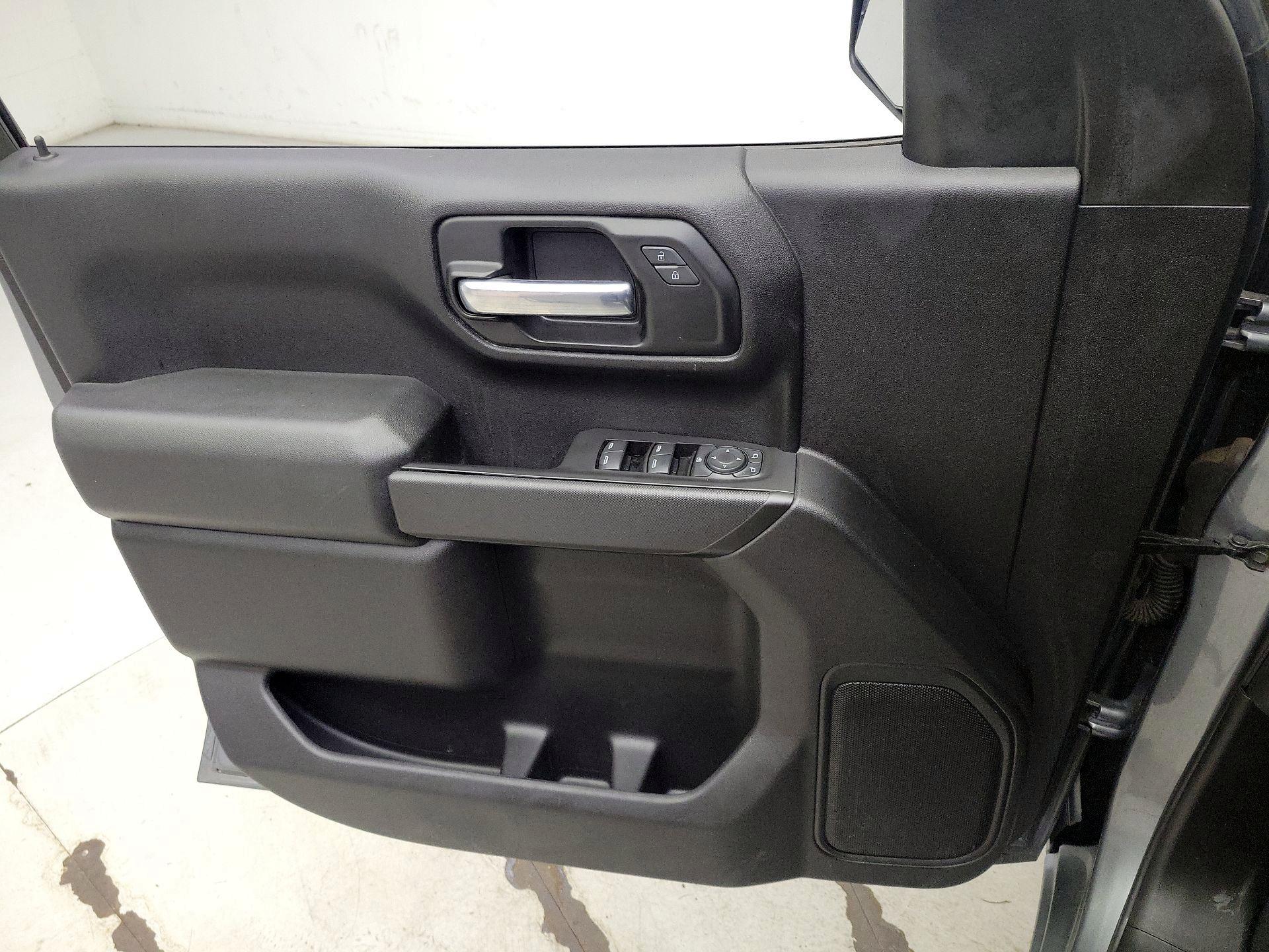 Thumbnail: 2020 Chevrolet Silverado 1500 - 12