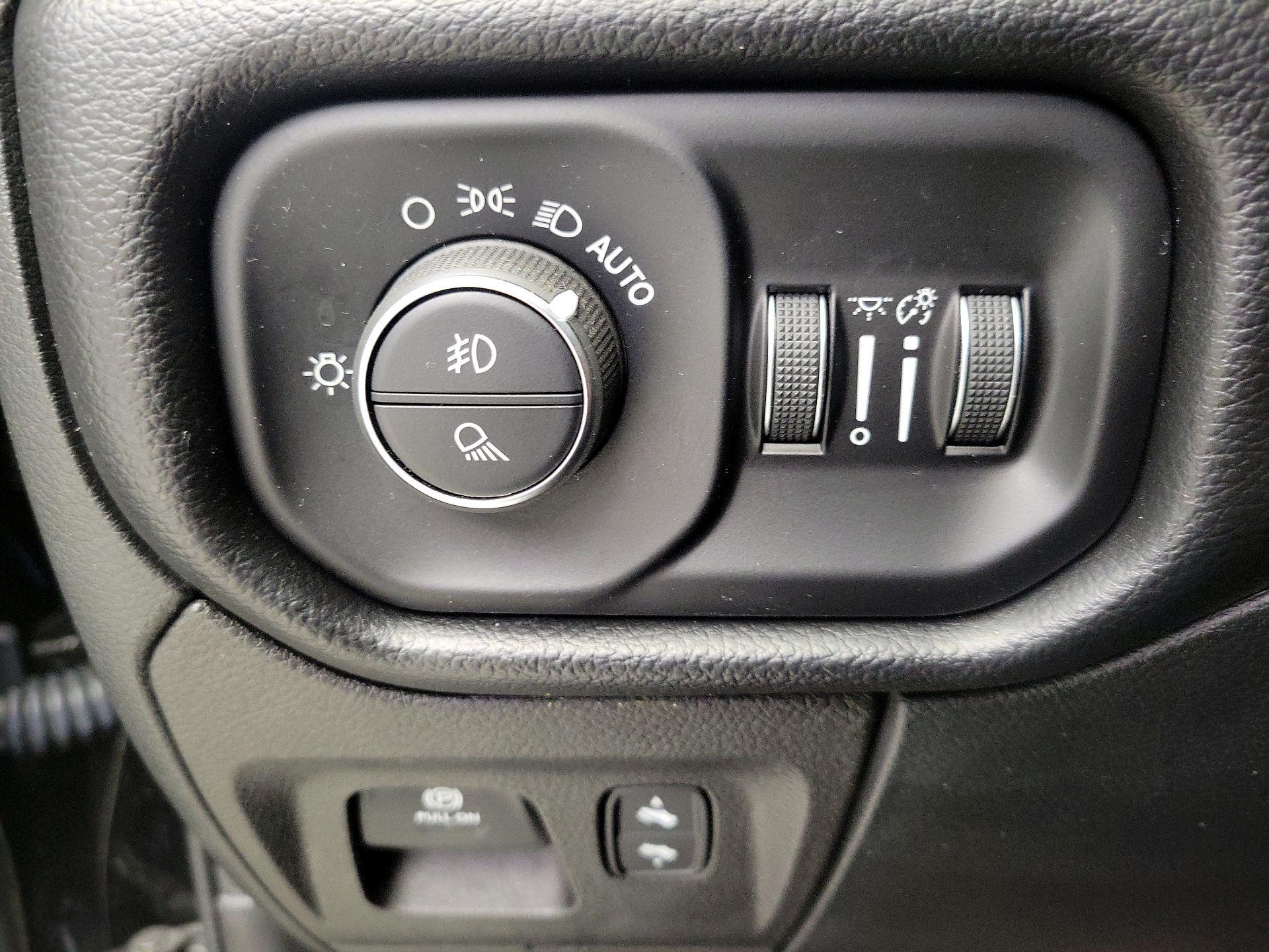 Thumbnail: 2022 RAM 1500 - 13