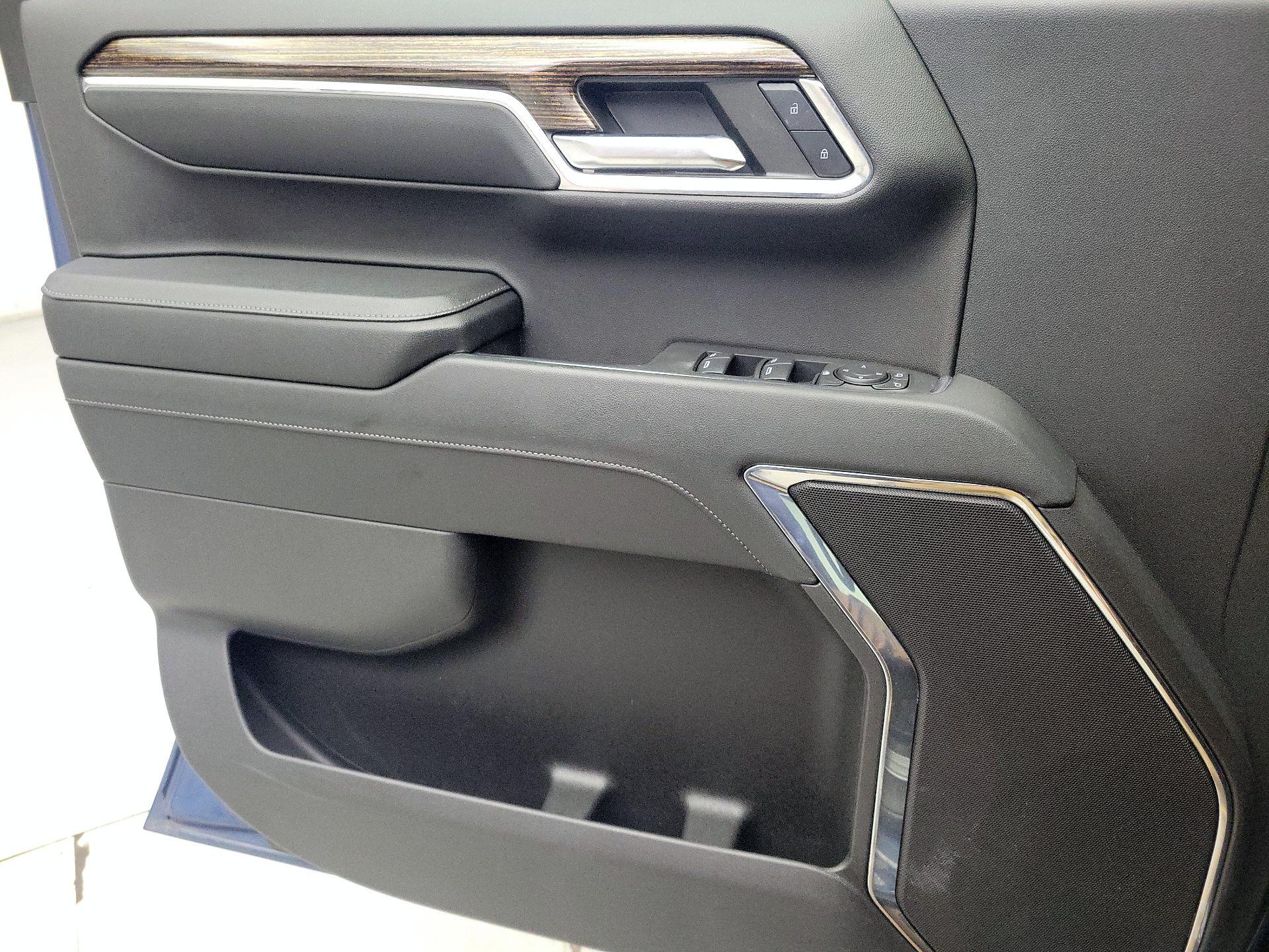 Thumbnail: 2024 GMC Sierra 1500 - 12