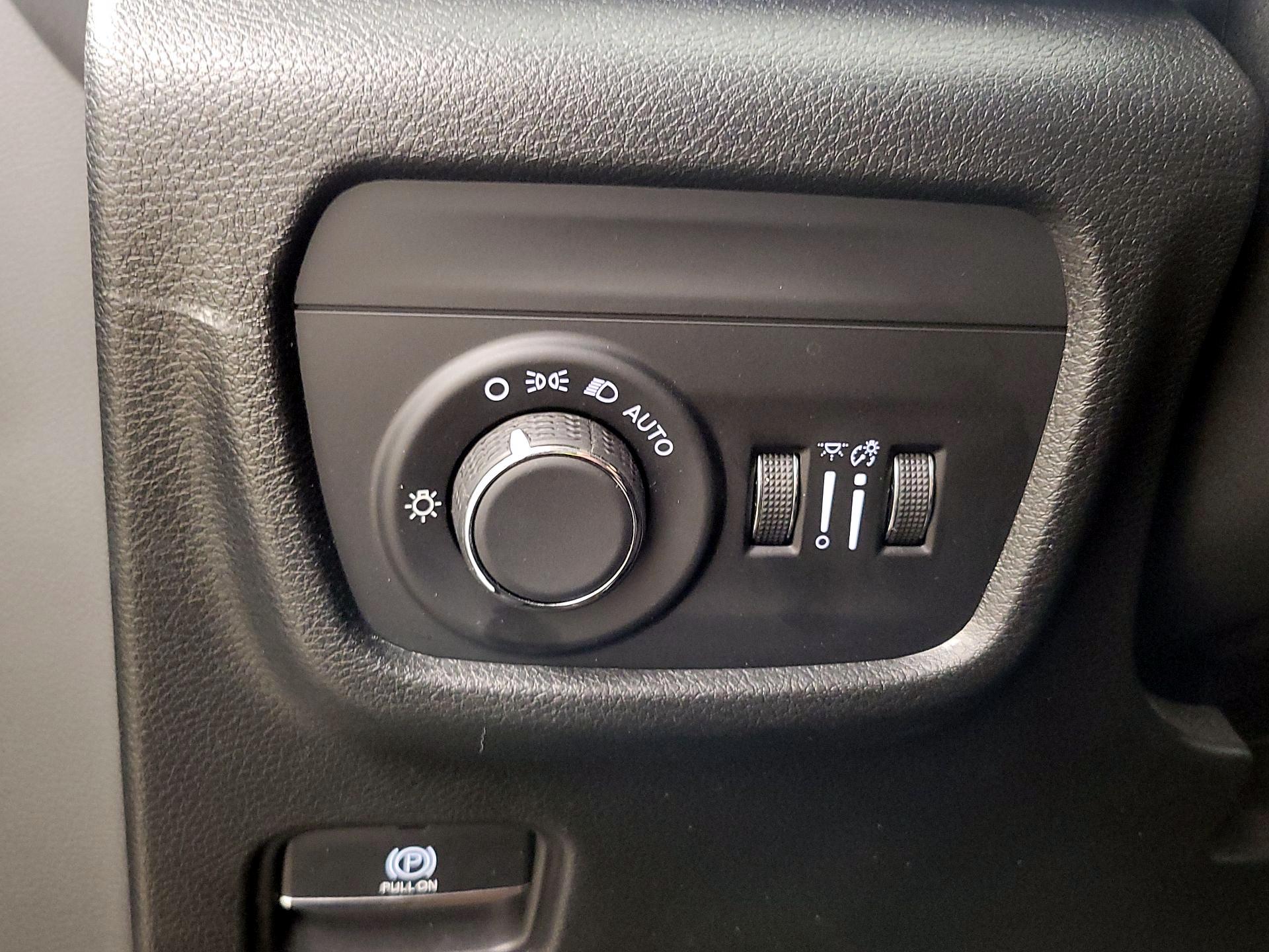 Thumbnail: 2023 Jeep Grand Cherokee - 13