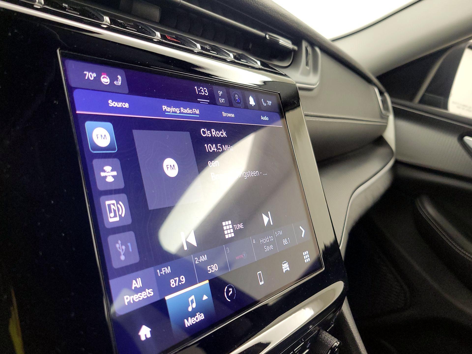 Thumbnail: 2023 Jeep Grand Cherokee - 15