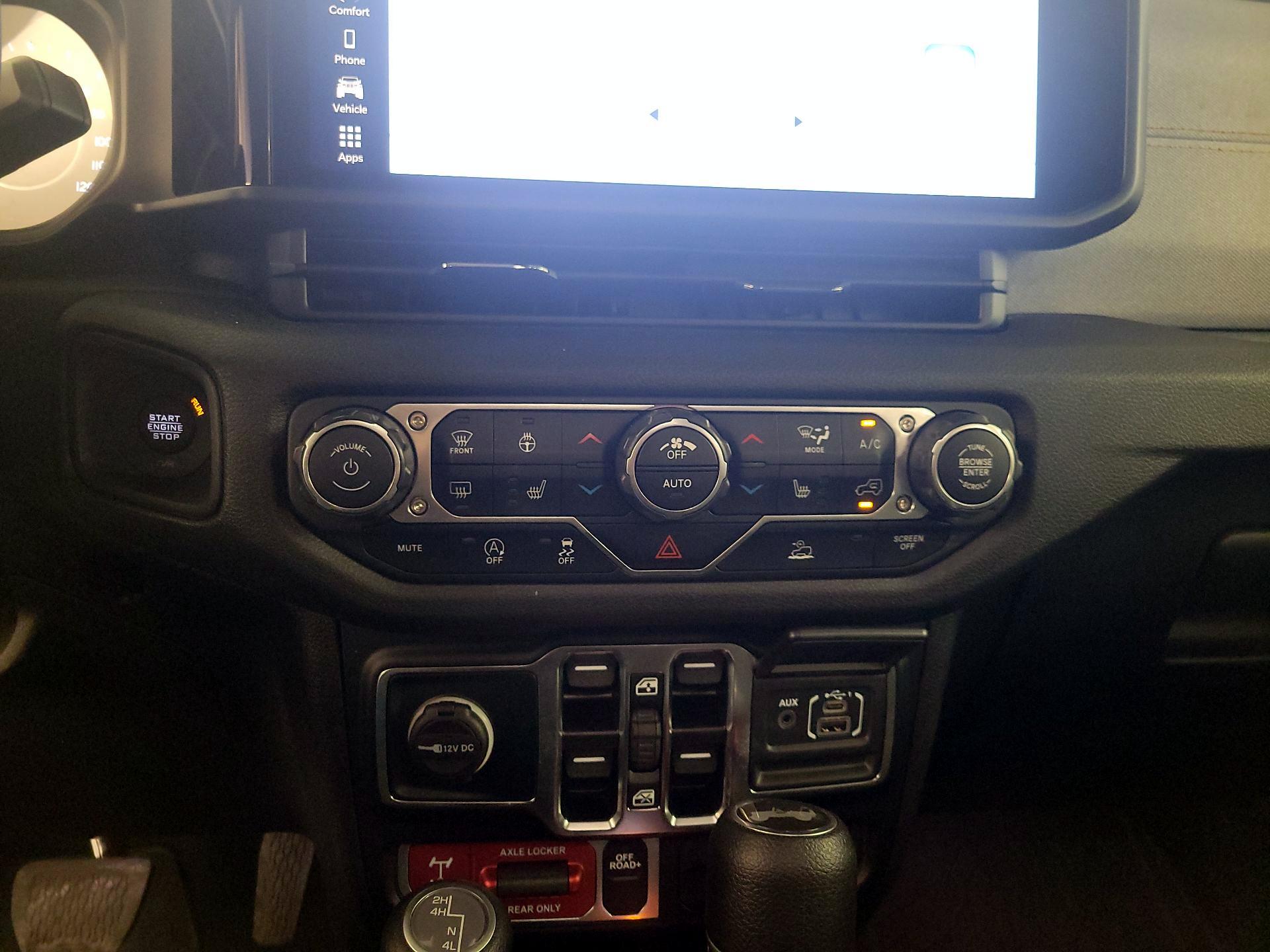 Thumbnail: 2024 Jeep Wrangler - 16