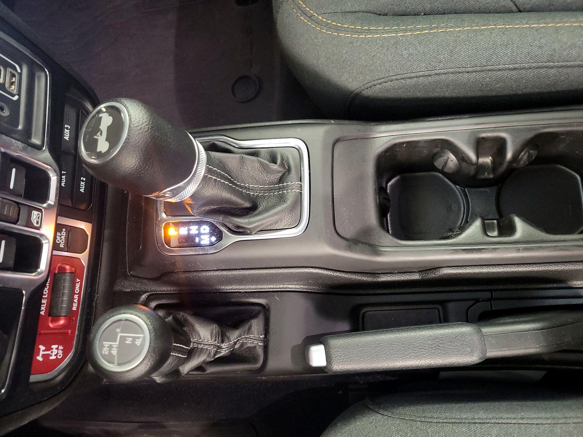 Thumbnail: 2024 Jeep Wrangler - 17