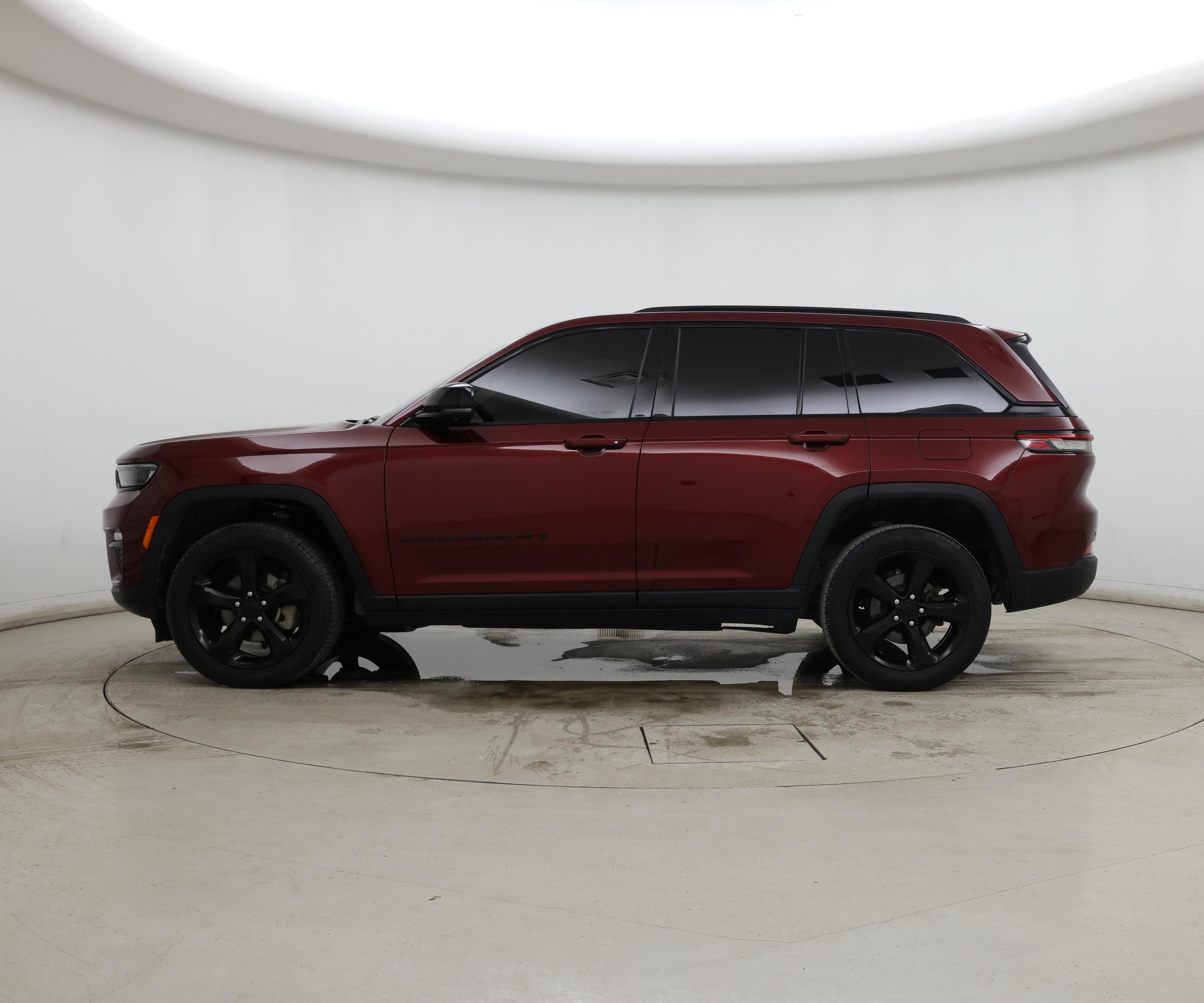 Thumbnail: 2023 Jeep Grand Cherokee - 3