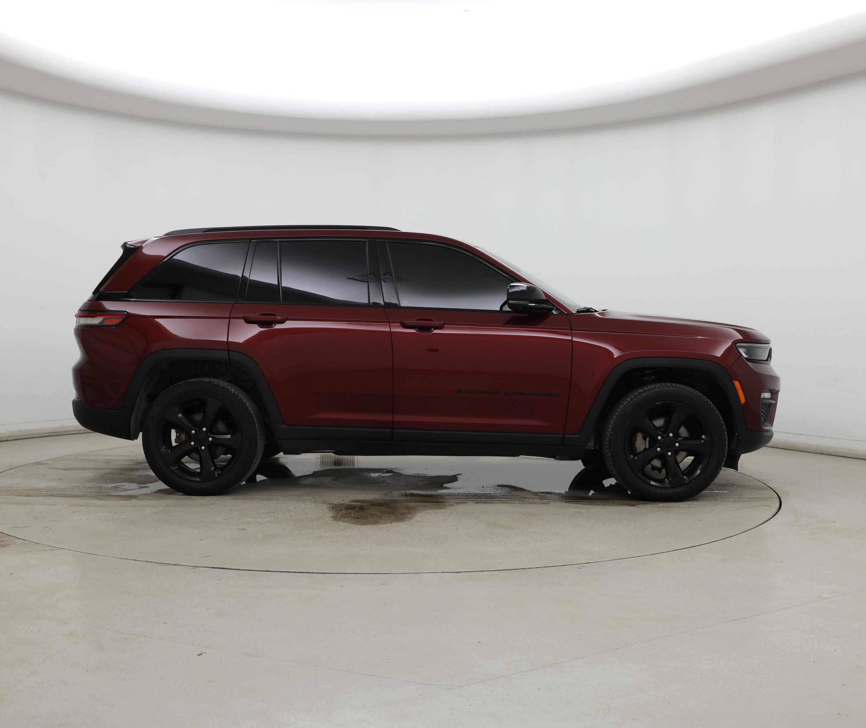 Thumbnail: 2023 Jeep Grand Cherokee - 7