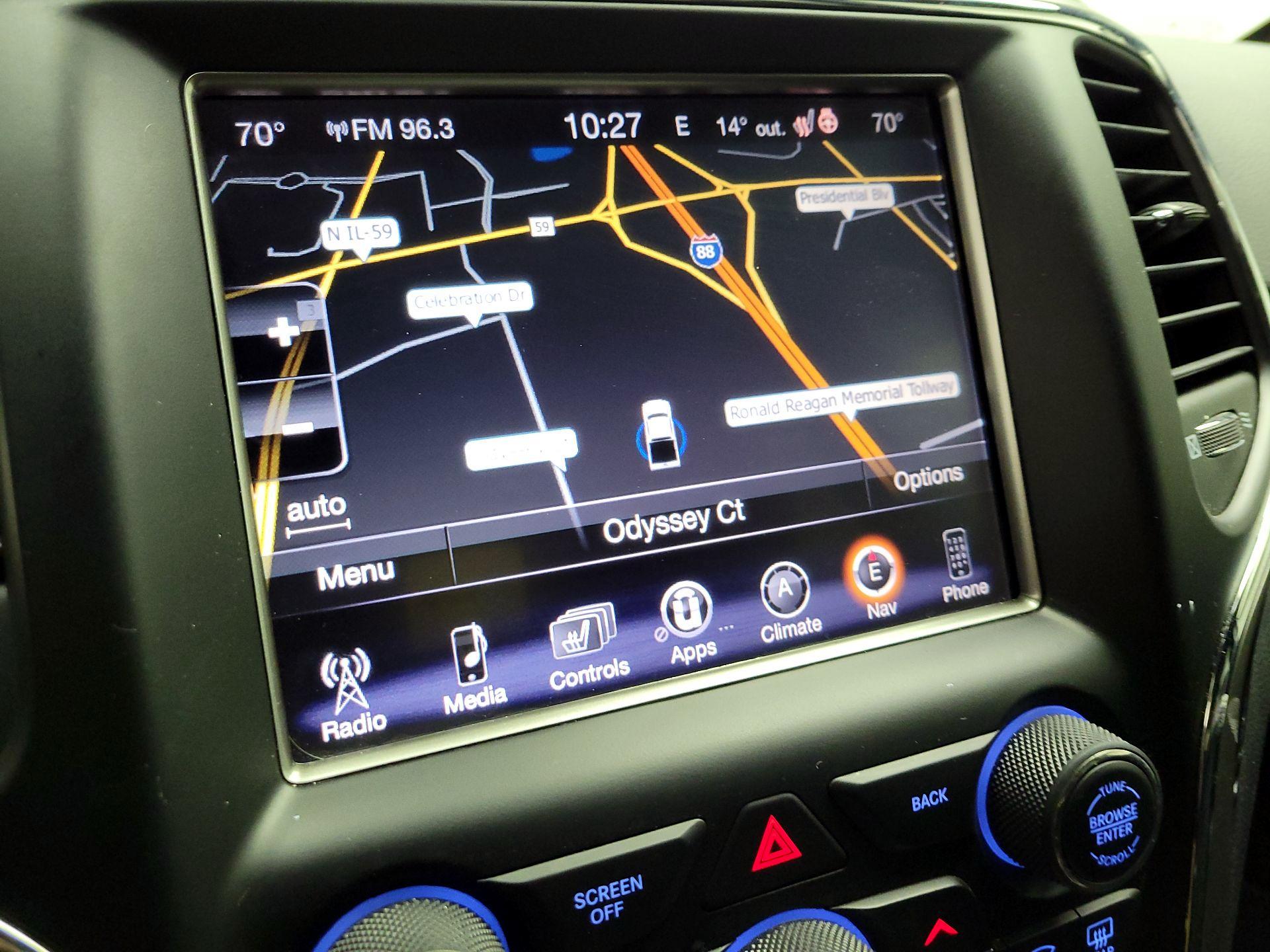 Thumbnail: 2017 Jeep Grand Cherokee - 13