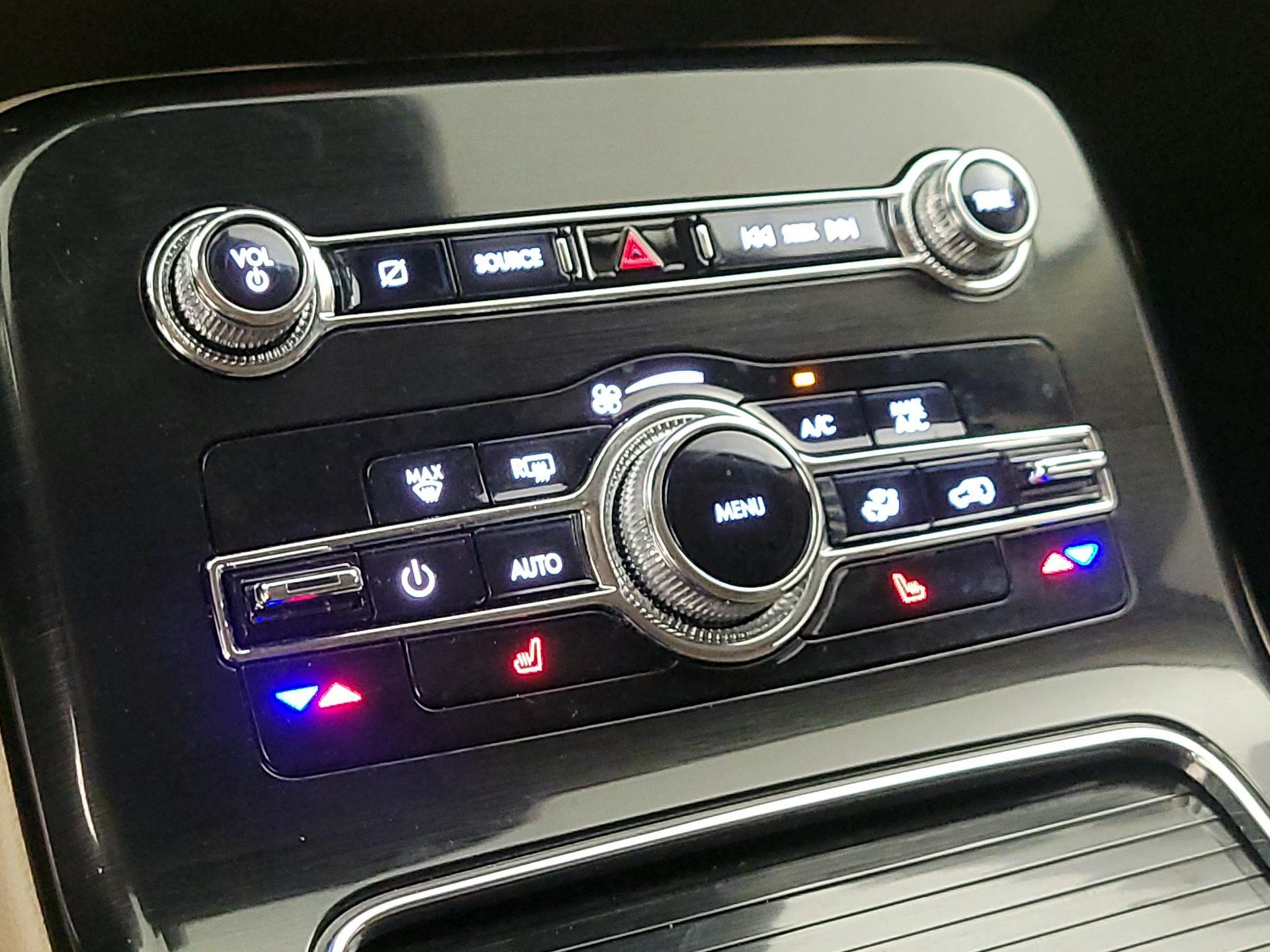 Thumbnail: 2022 Lincoln Nautilus - 16