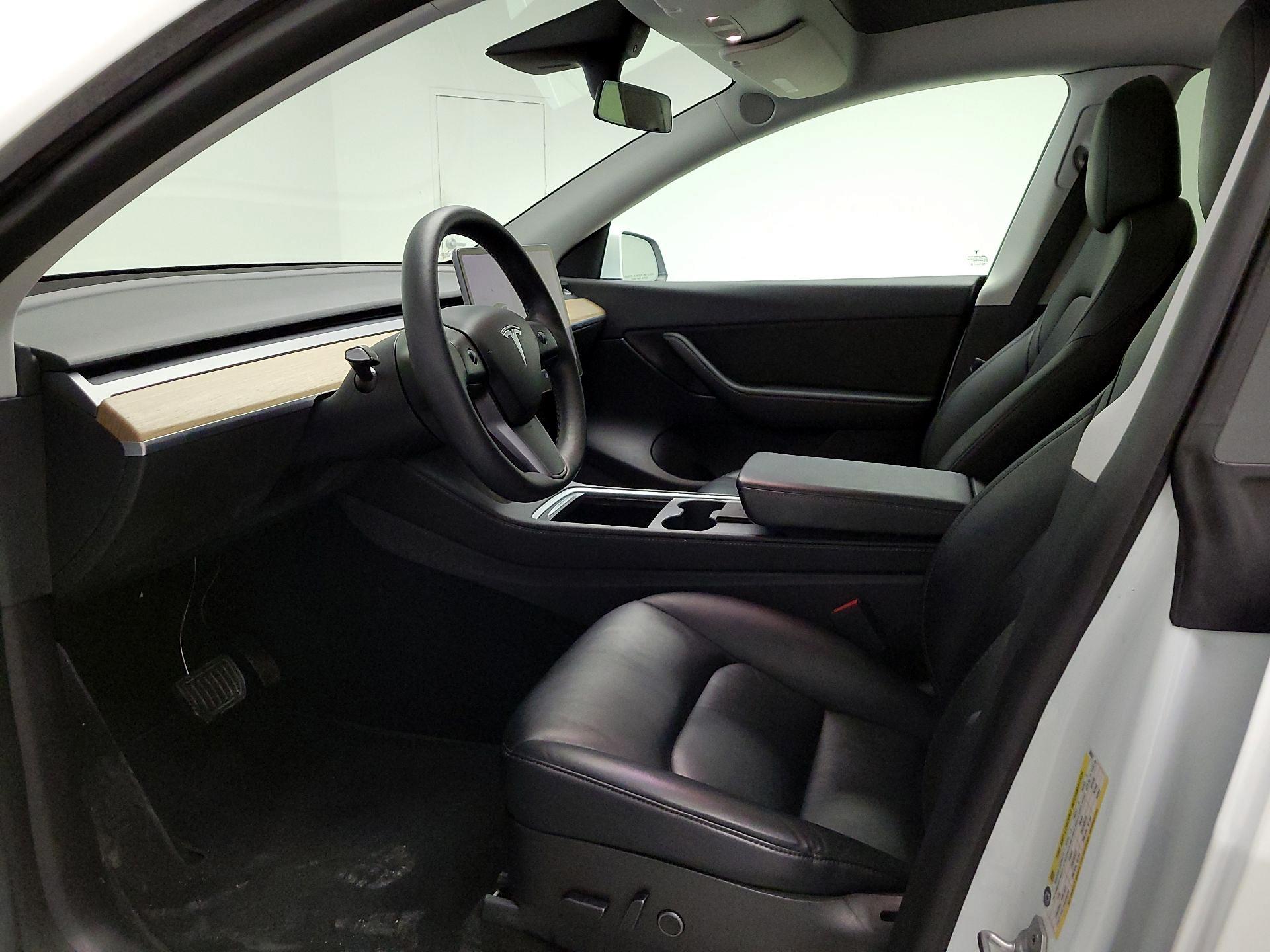 Thumbnail: 2022 Tesla Model Y - 11