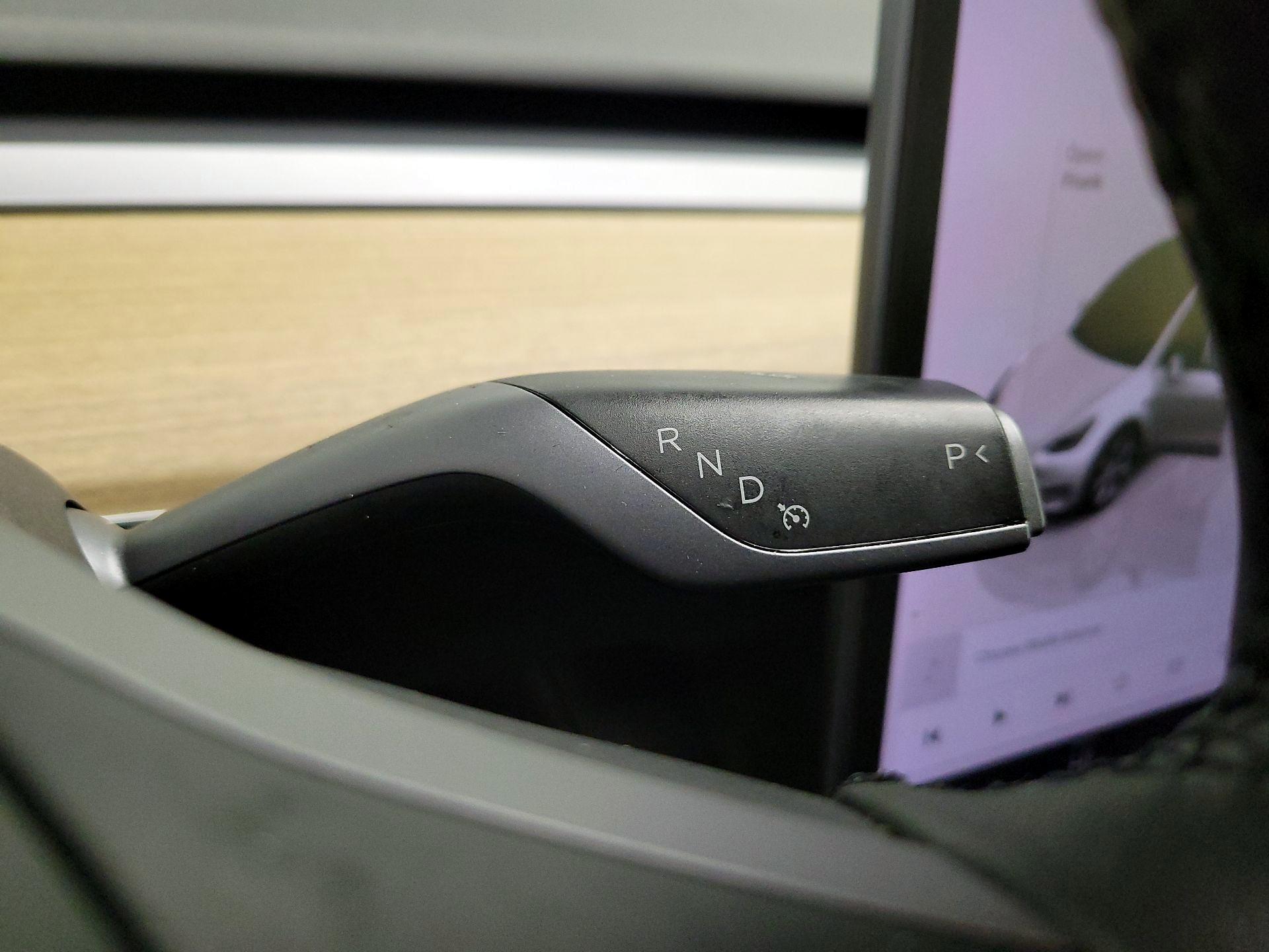 Thumbnail: 2022 Tesla Model Y - 17