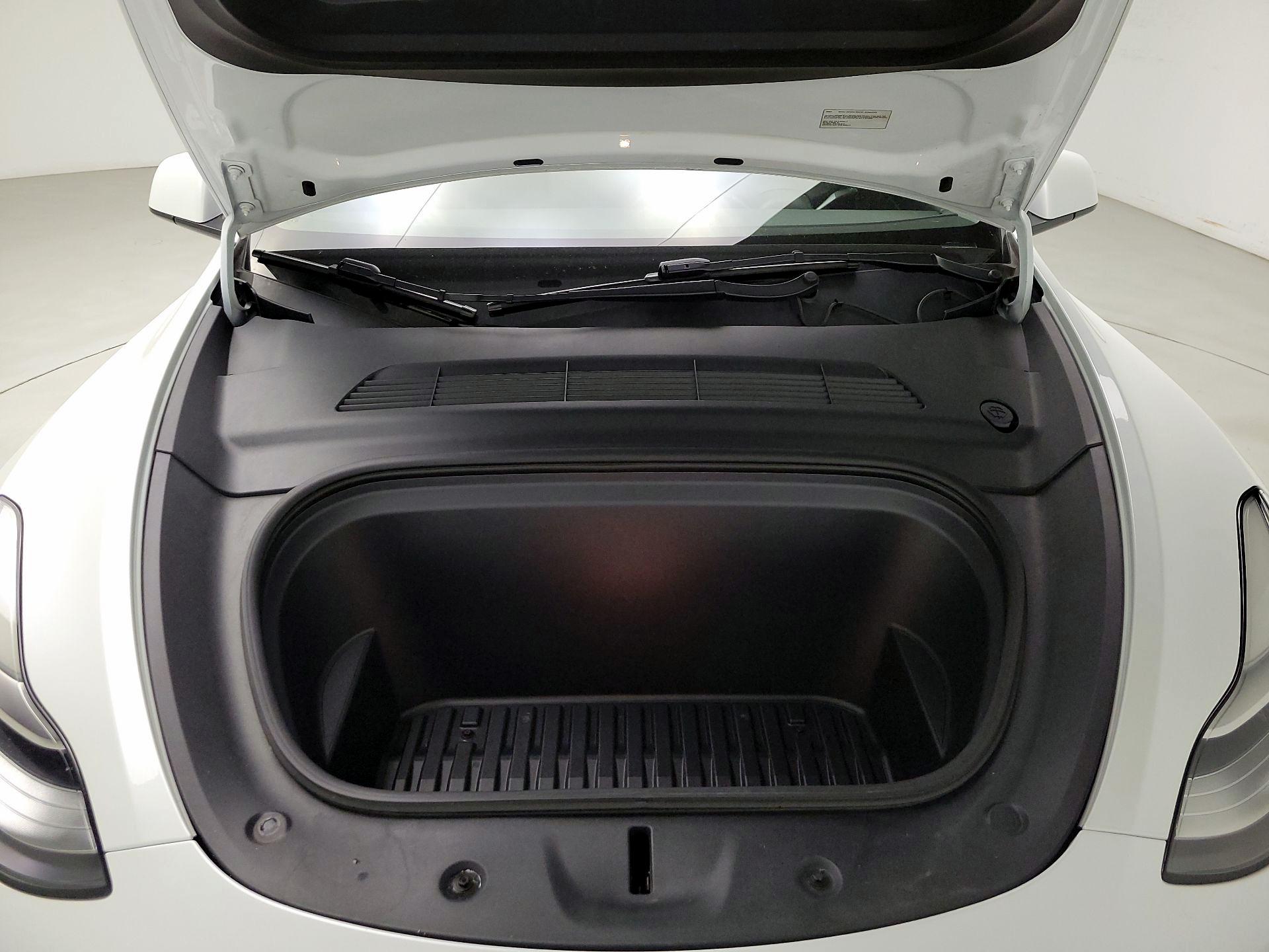 Thumbnail: 2022 Tesla Model Y - 20