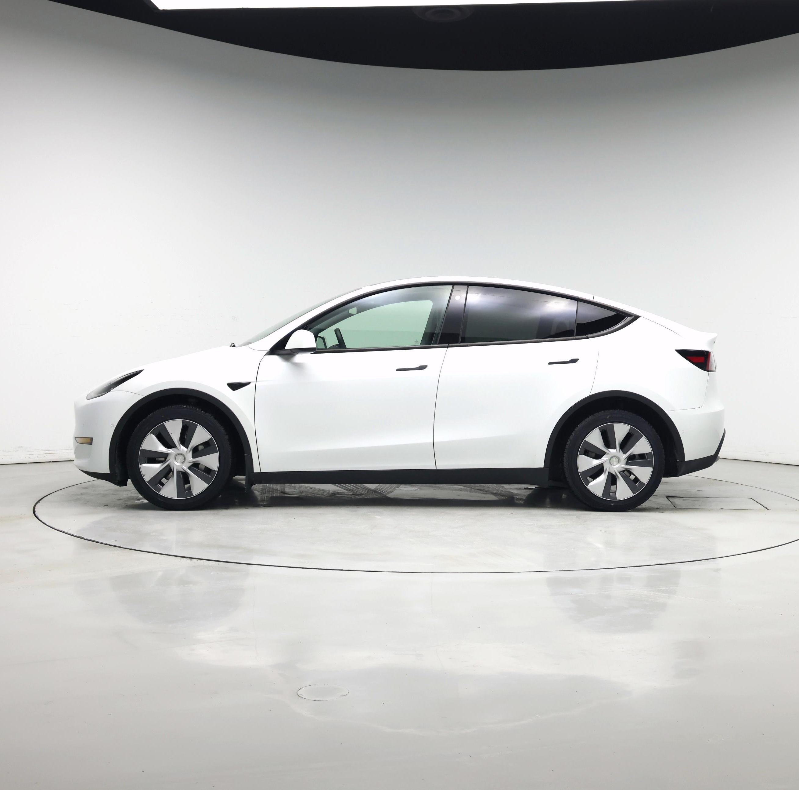 Thumbnail: 2022 Tesla Model Y - 3