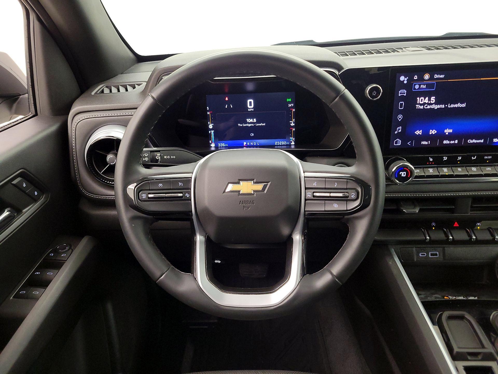 Thumbnail: 2023 Chevrolet Colorado - 10