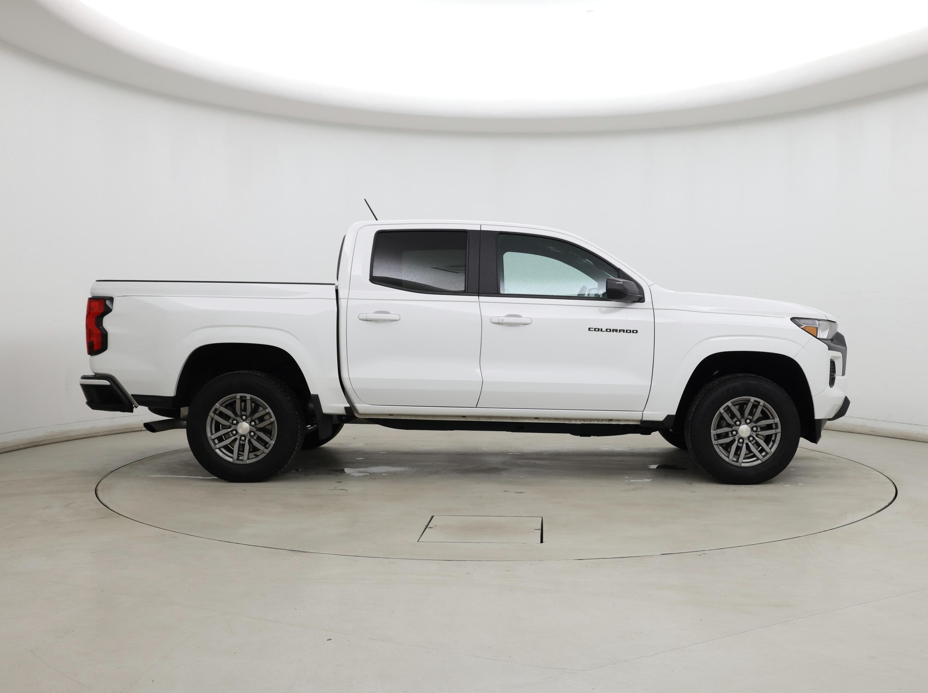 Thumbnail: 2023 Chevrolet Colorado - 7