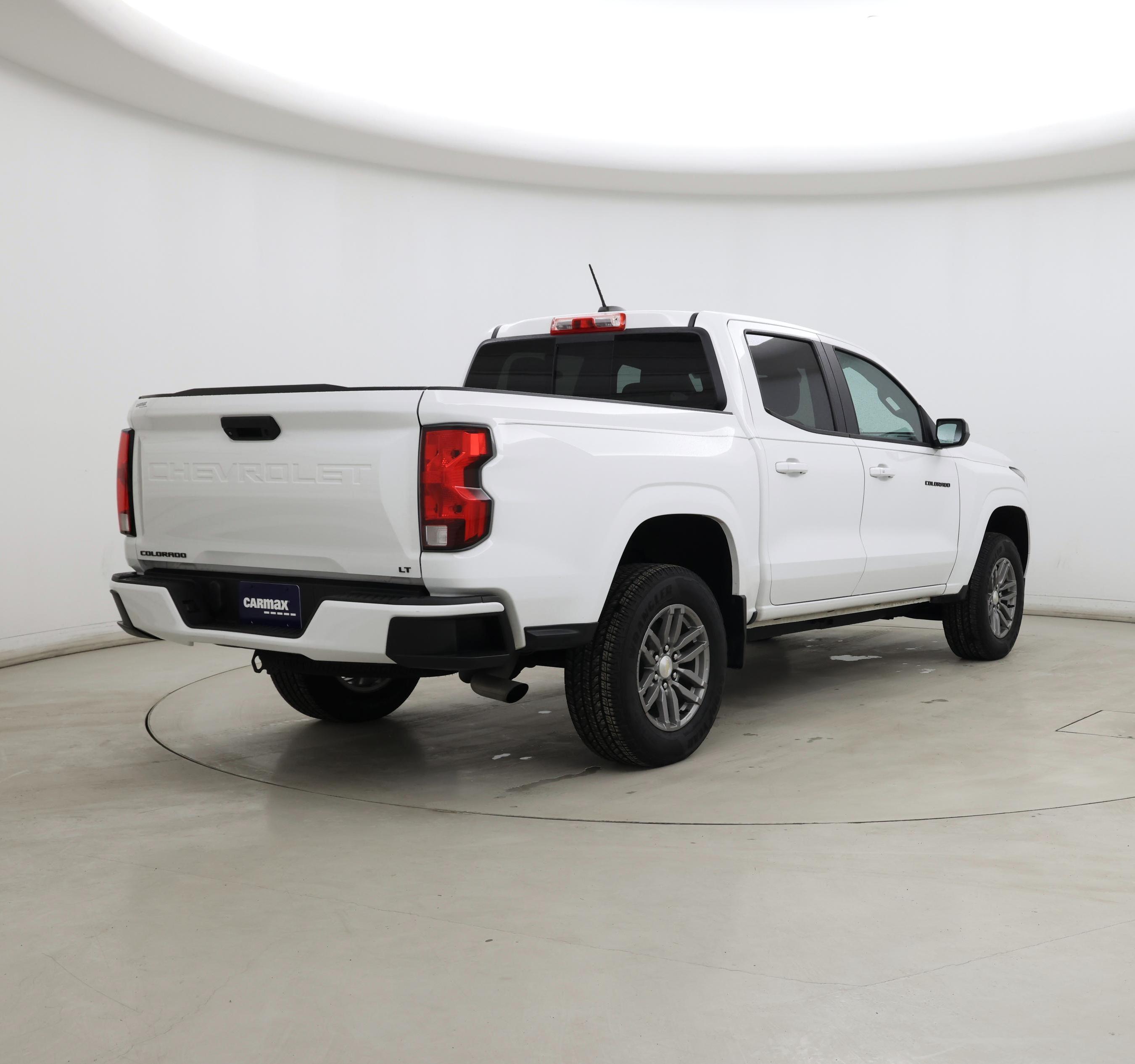 Thumbnail: 2023 Chevrolet Colorado - 8