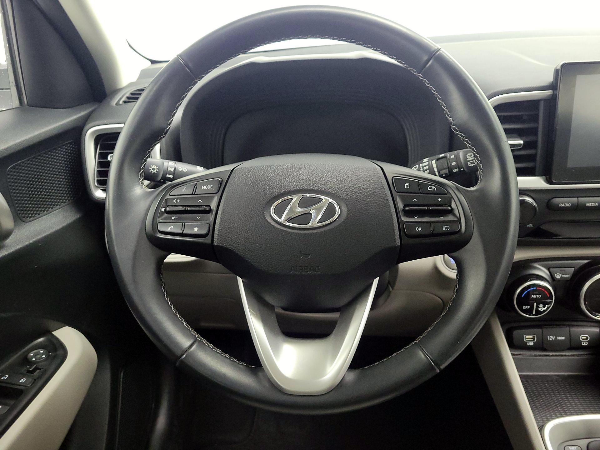 Thumbnail: 2024 Hyundai Venue - 10