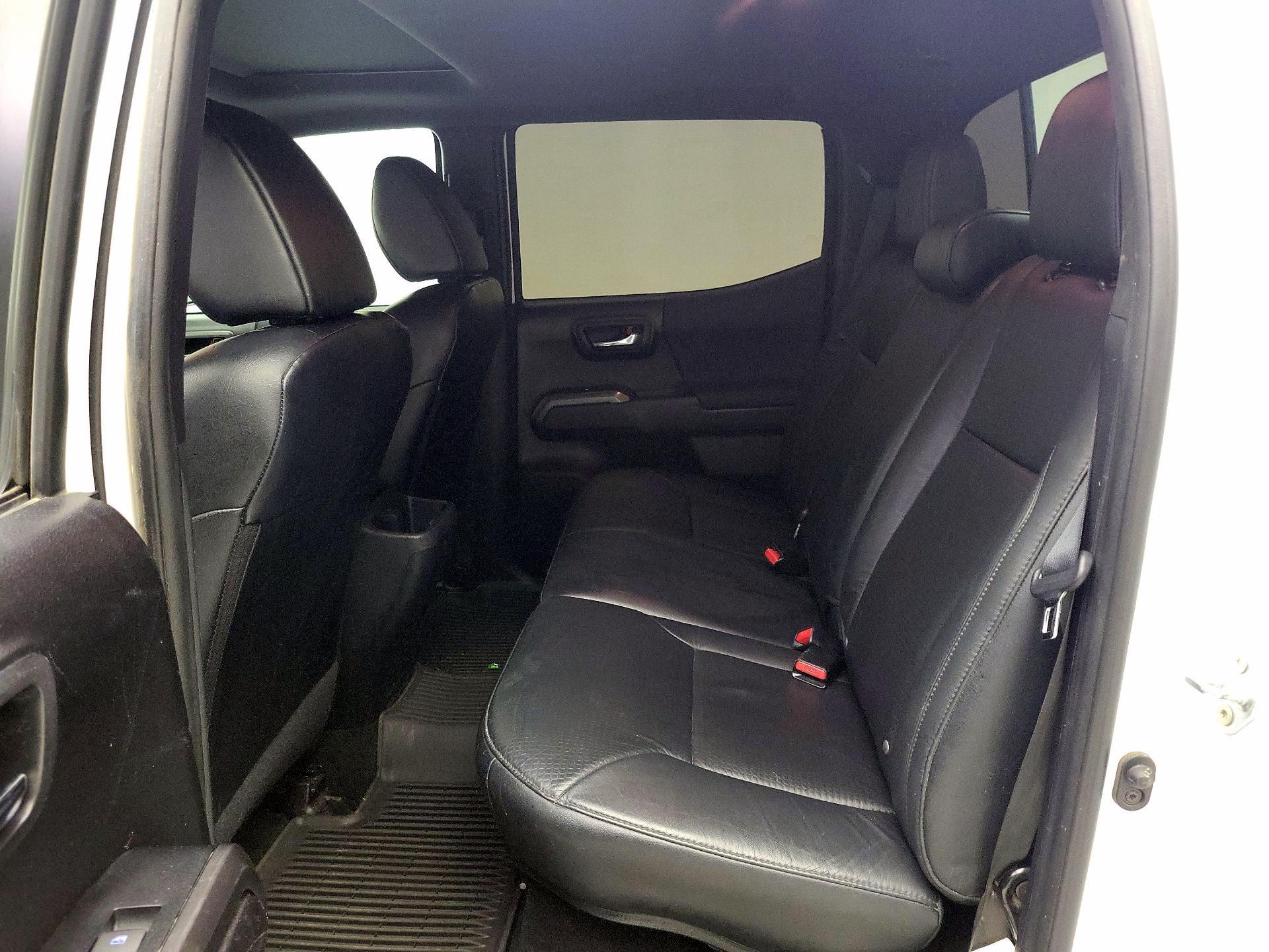 Thumbnail: 2021 Toyota Tacoma - 20