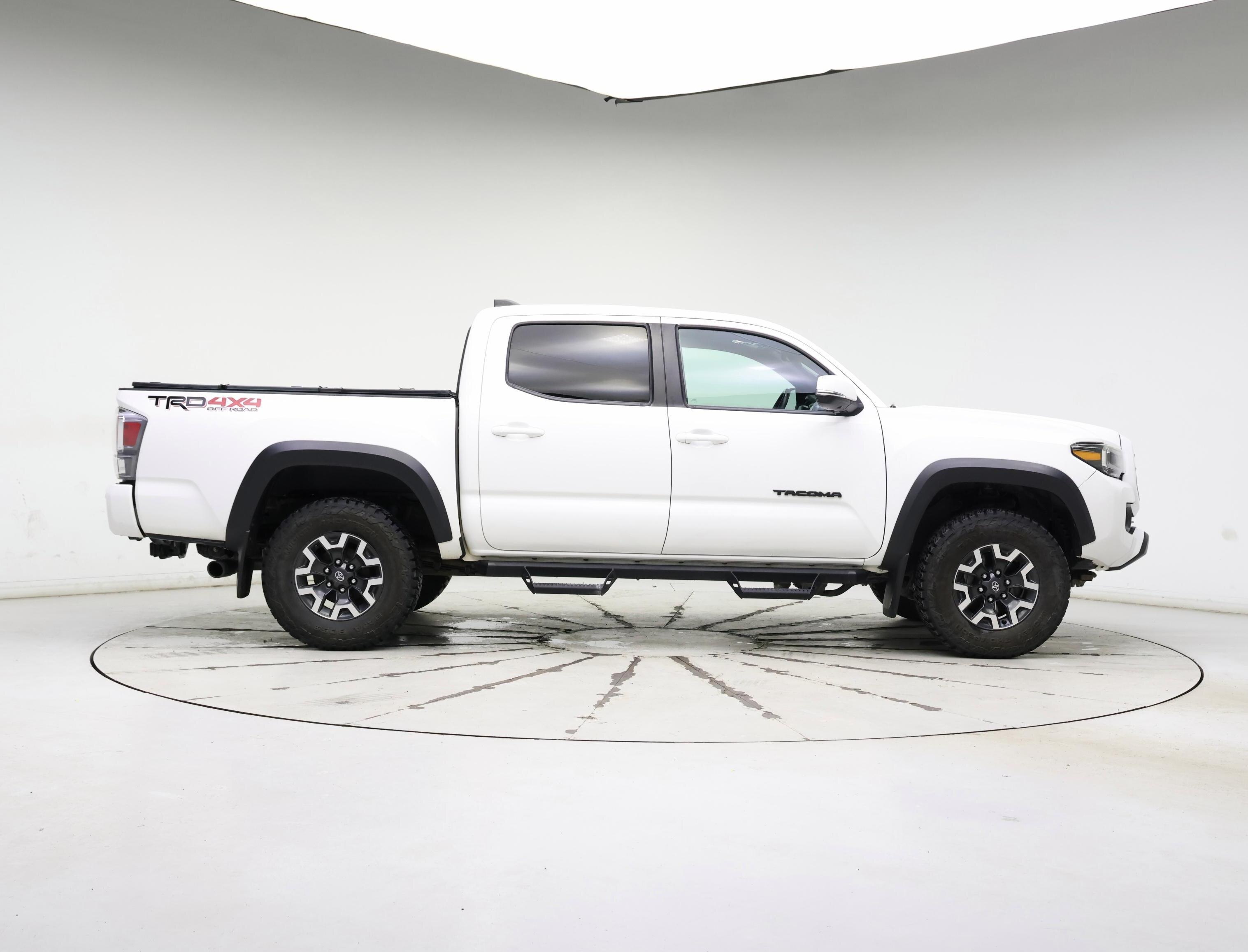 Thumbnail: 2021 Toyota Tacoma - 7
