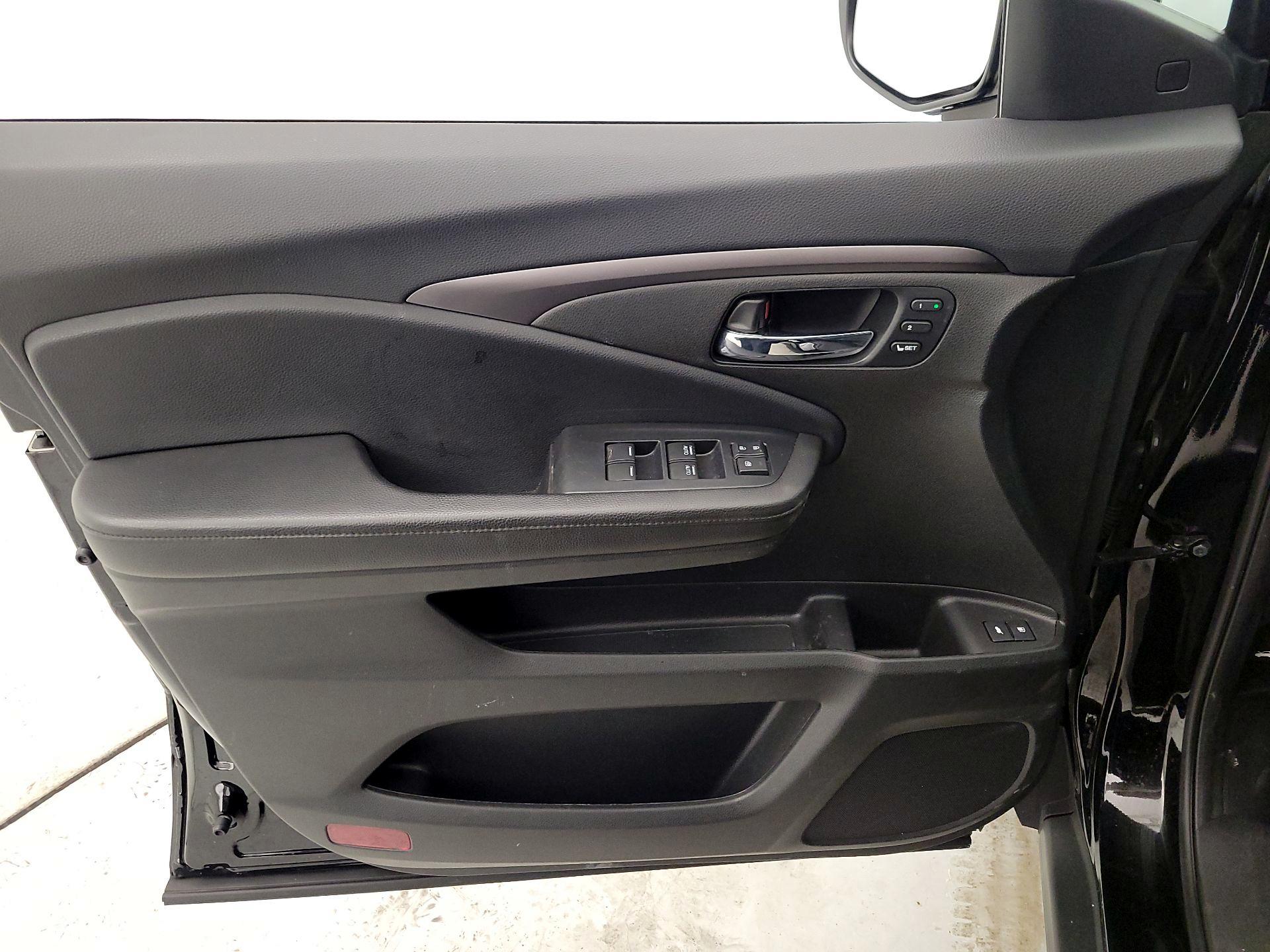 Thumbnail: 2022 Honda Pilot - 12