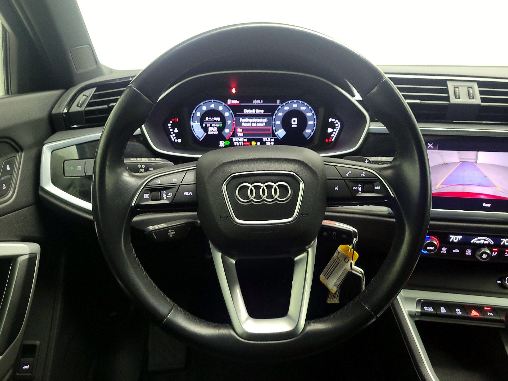 Thumbnail: 2022 Audi Q3 - 10