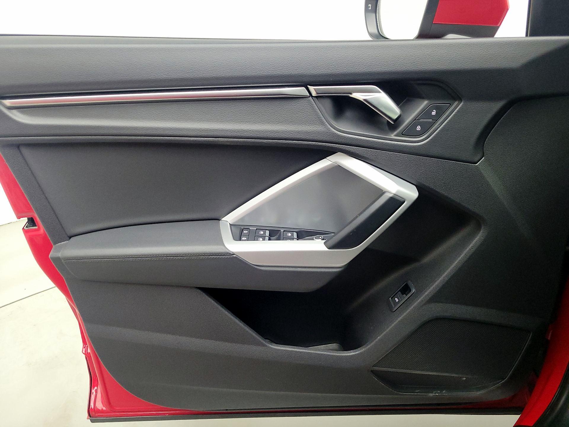 Thumbnail: 2022 Audi Q3 - 12