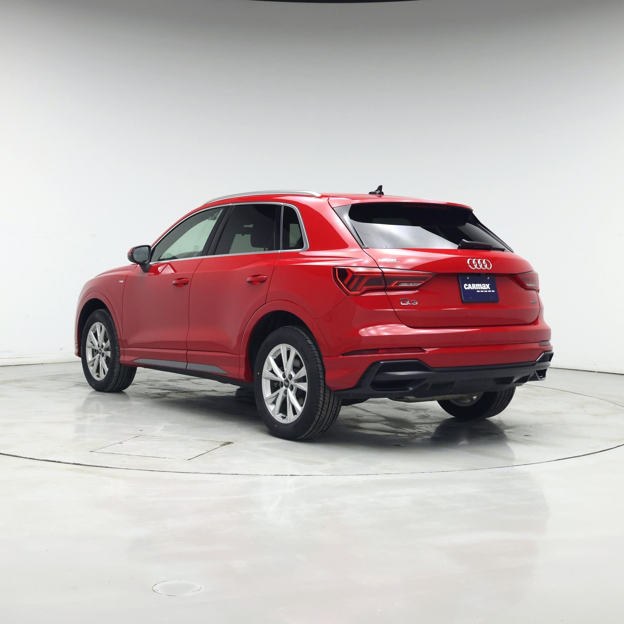Thumbnail: 2022 Audi Q3 - 2