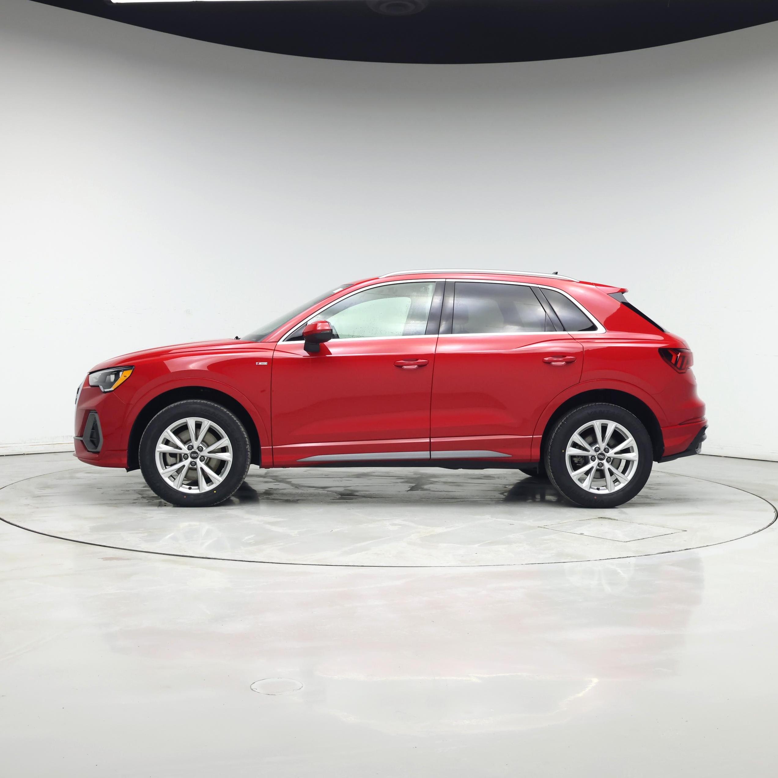 Thumbnail: 2022 Audi Q3 - 3